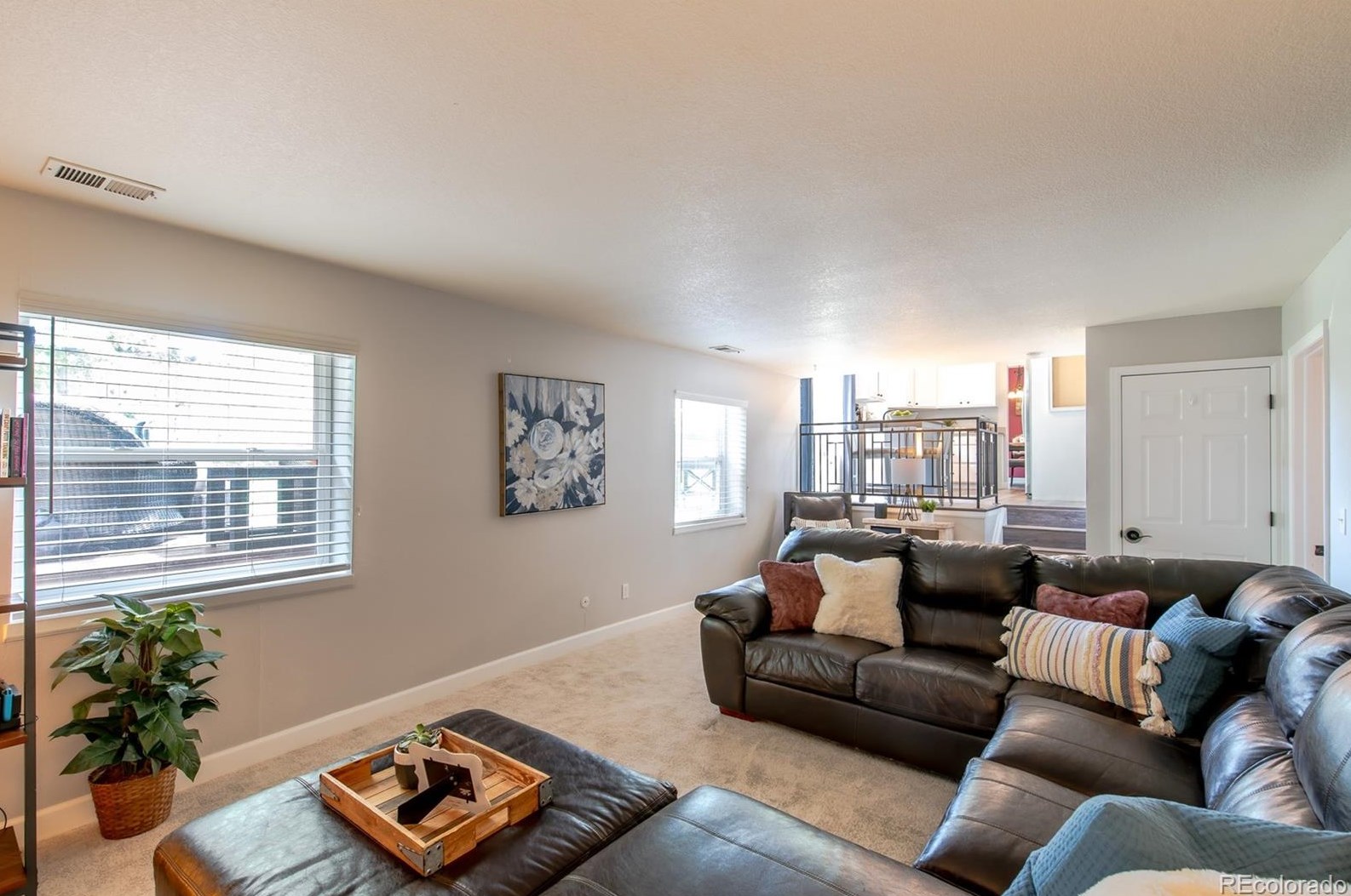 5566 Davies Pl, Littleton CO 80122-2141 exterior