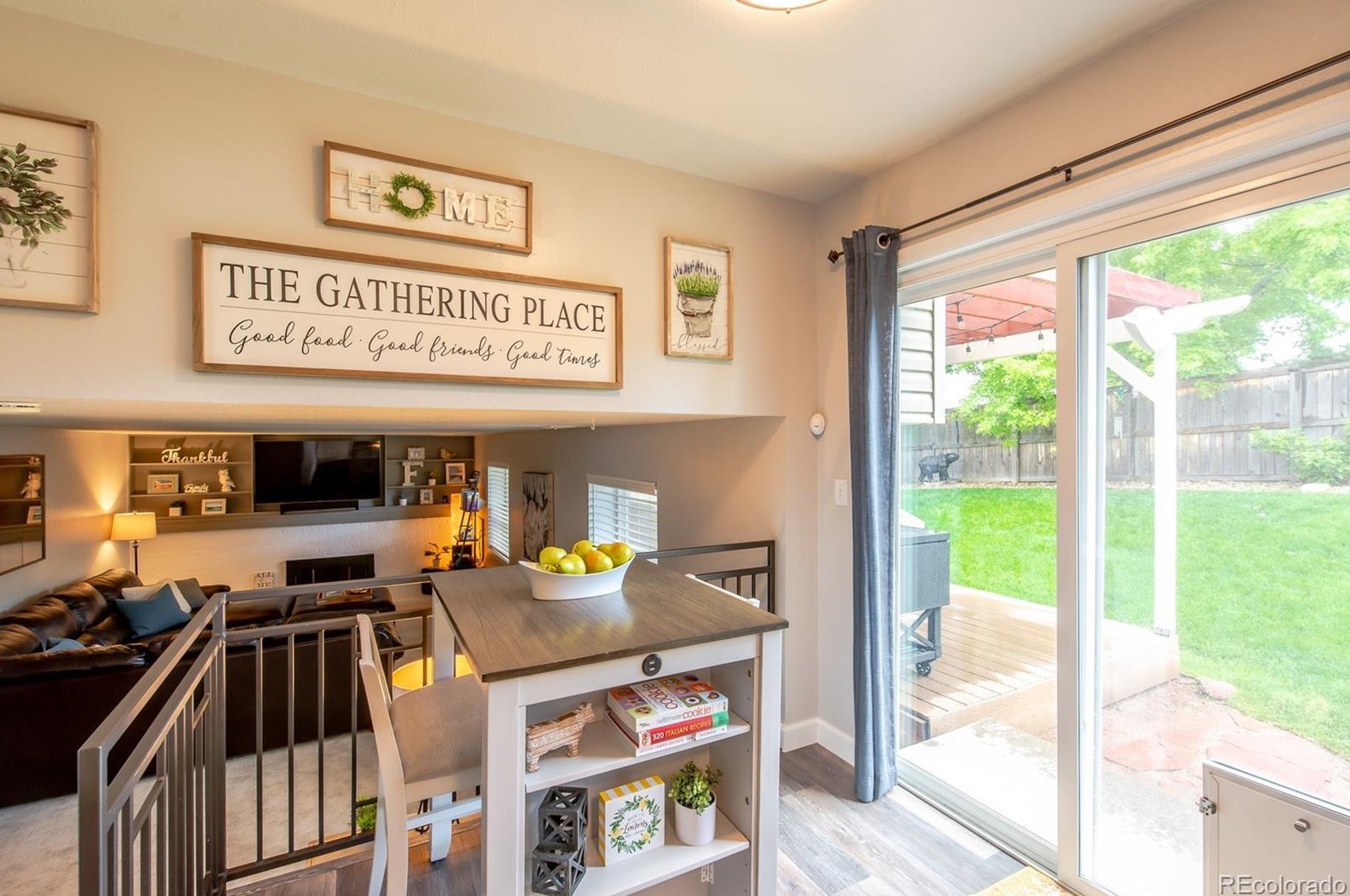 5566 Davies Pl, Littleton CO 80122-2141 exterior