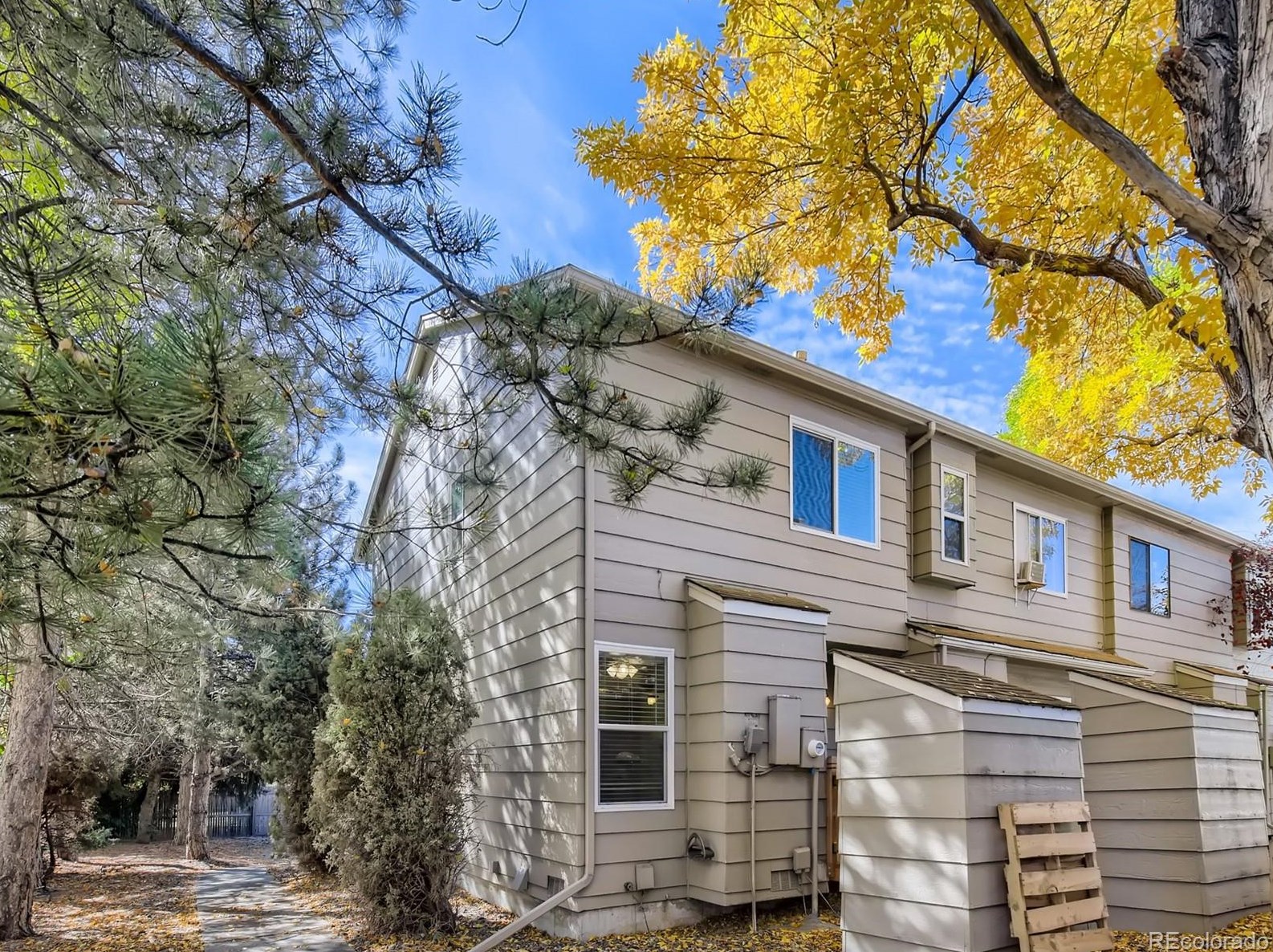 7978 Chase Cir, Arvada CO  80003-2553 exterior