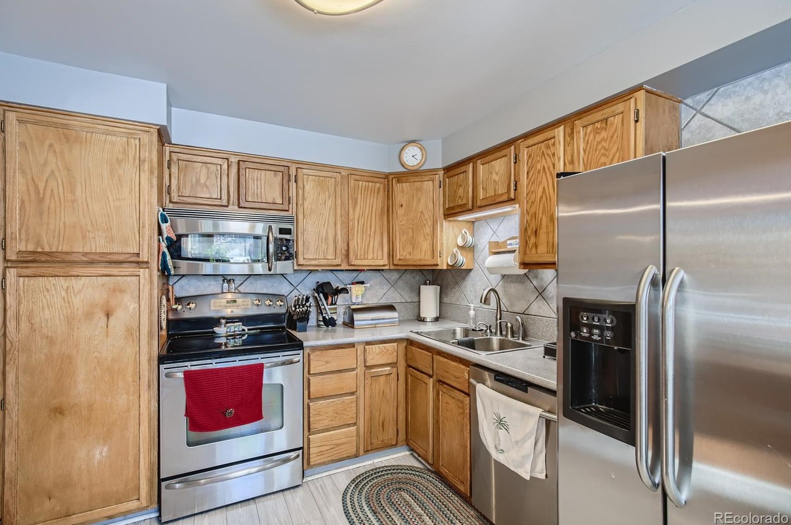 6477 Wolff St, Arvada CO  80003-6536 exterior