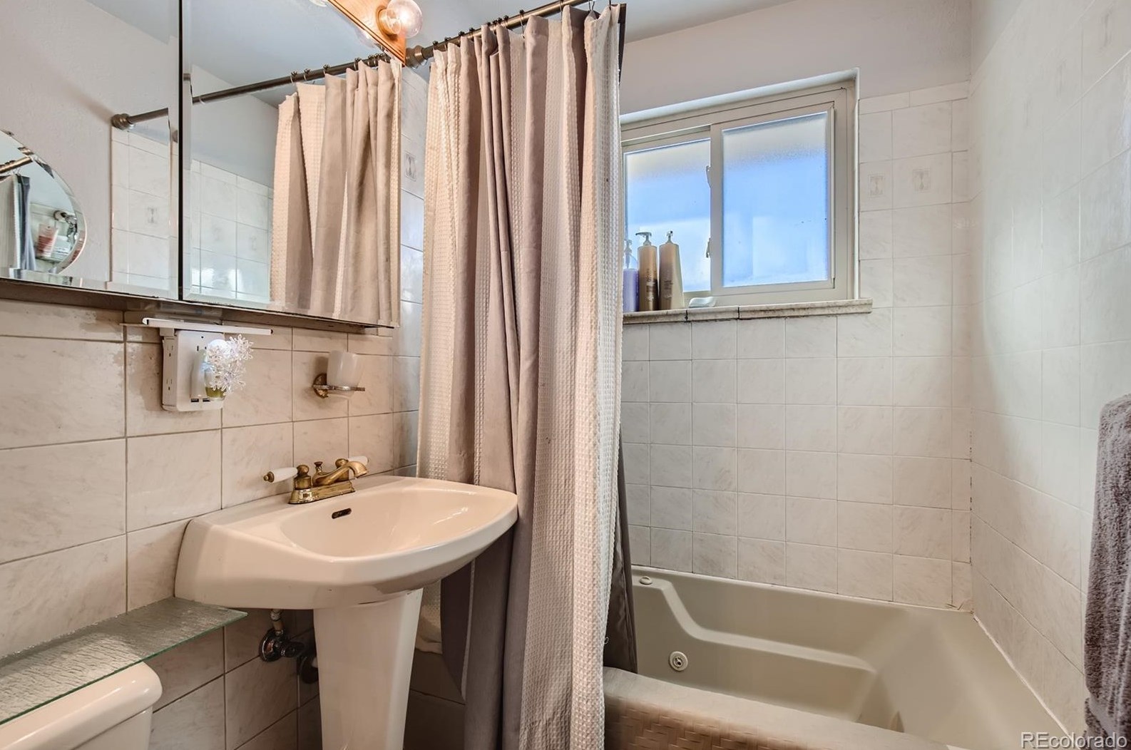 6477 Wolff St, Arvada CO  80003-6536 exterior