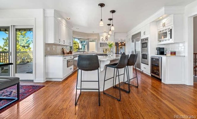 8541 Colonial Dr, Littleton CO  80124-9700 exterior