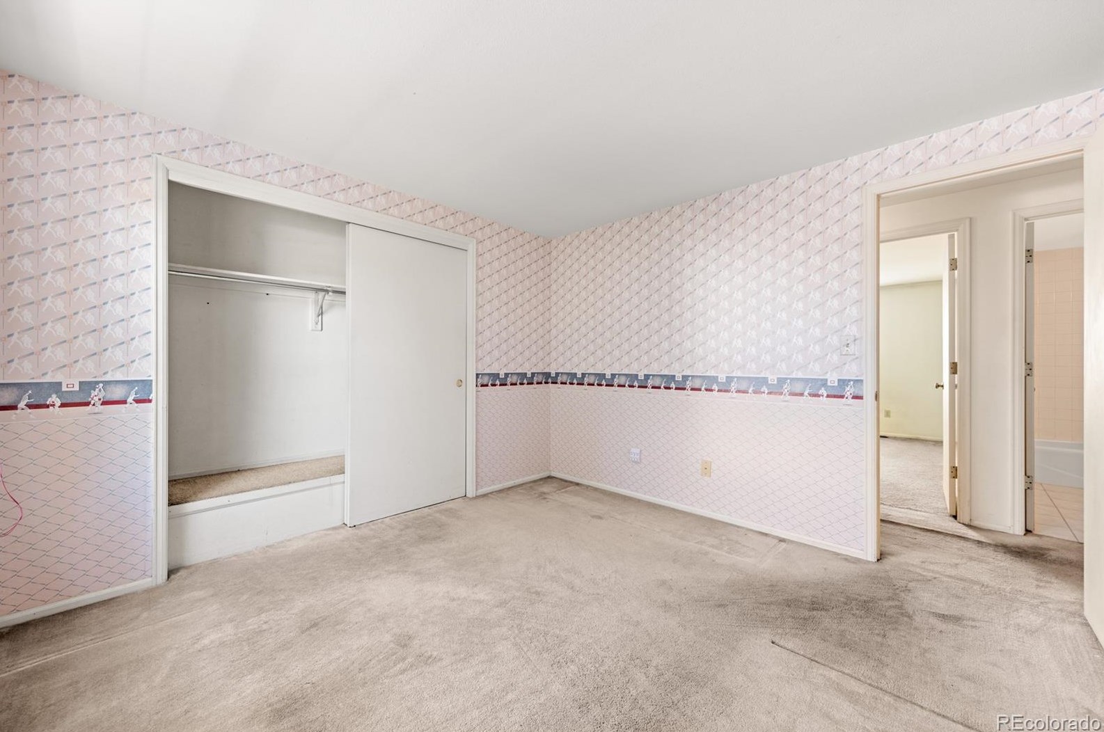 5244 Everett Ct, Littleton CO 80128-7104 exterior