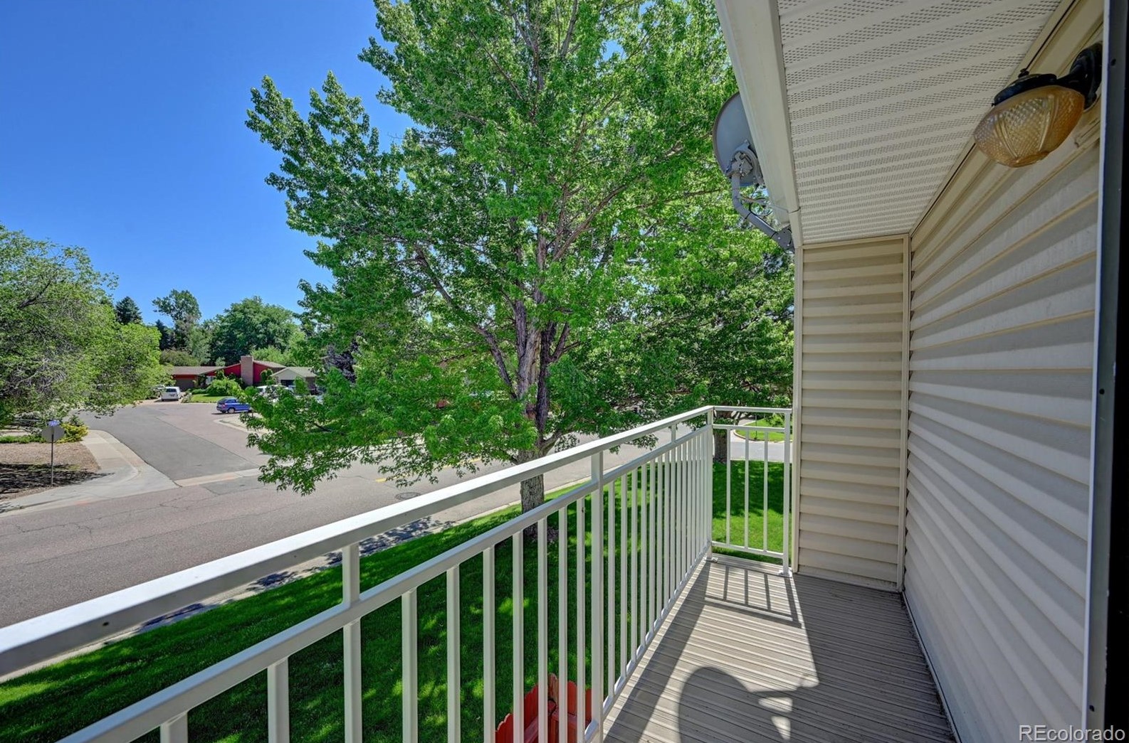 4208 Maplewood Way, Littleton CO  80121-3319 exterior