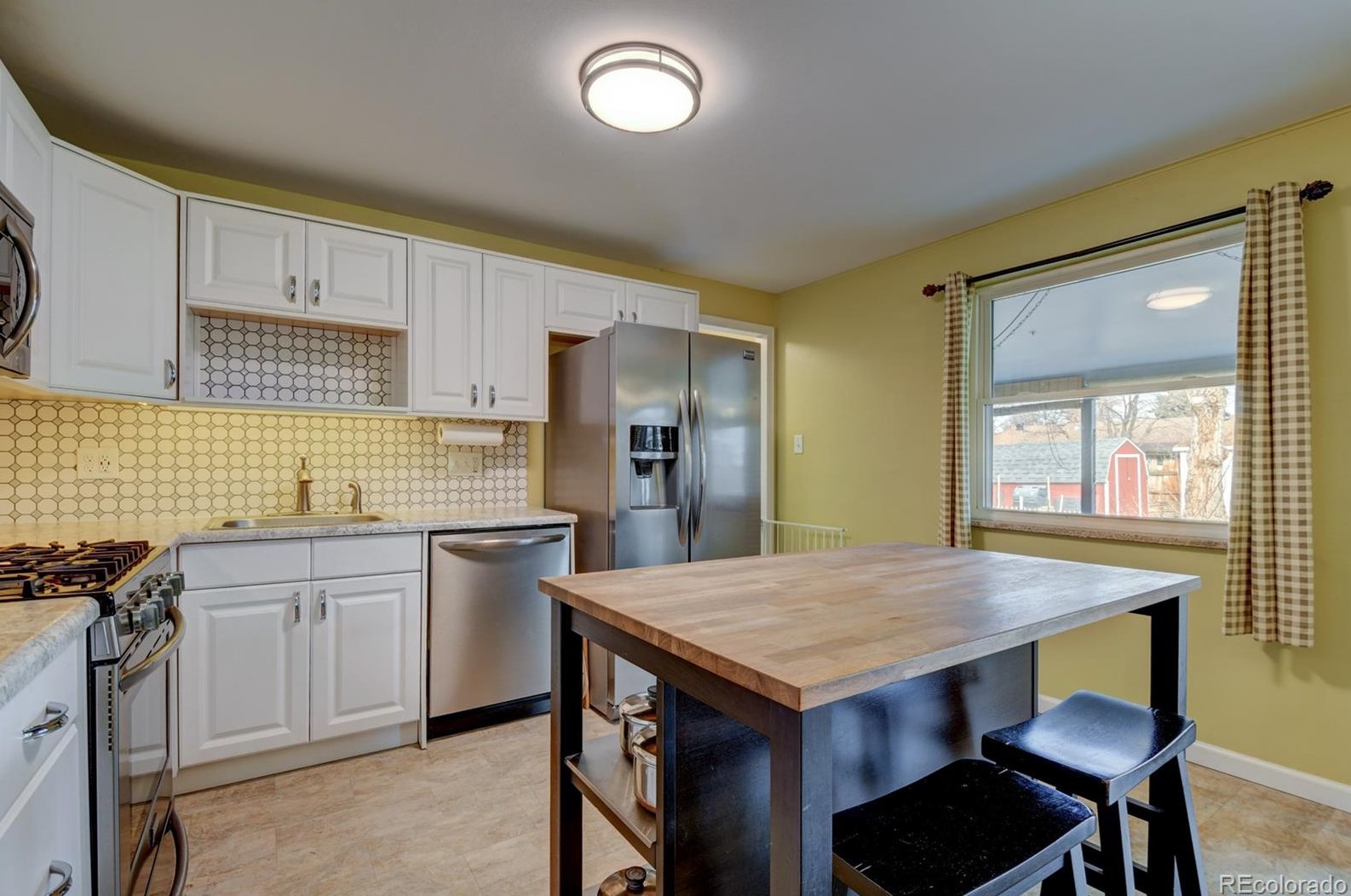 8139 Benton Way, Arvada CO  80003-1809 exterior