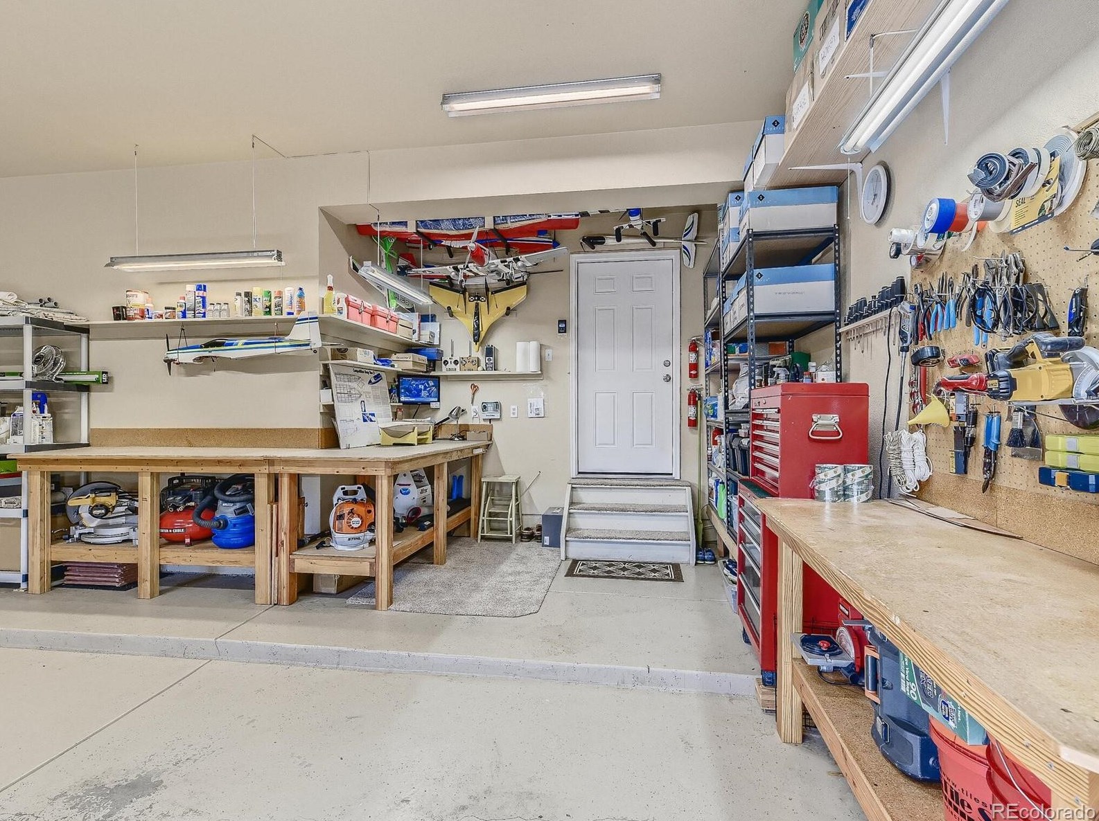 10161 Fawnbrook Ln, Littleton CO 80130-6896 exterior