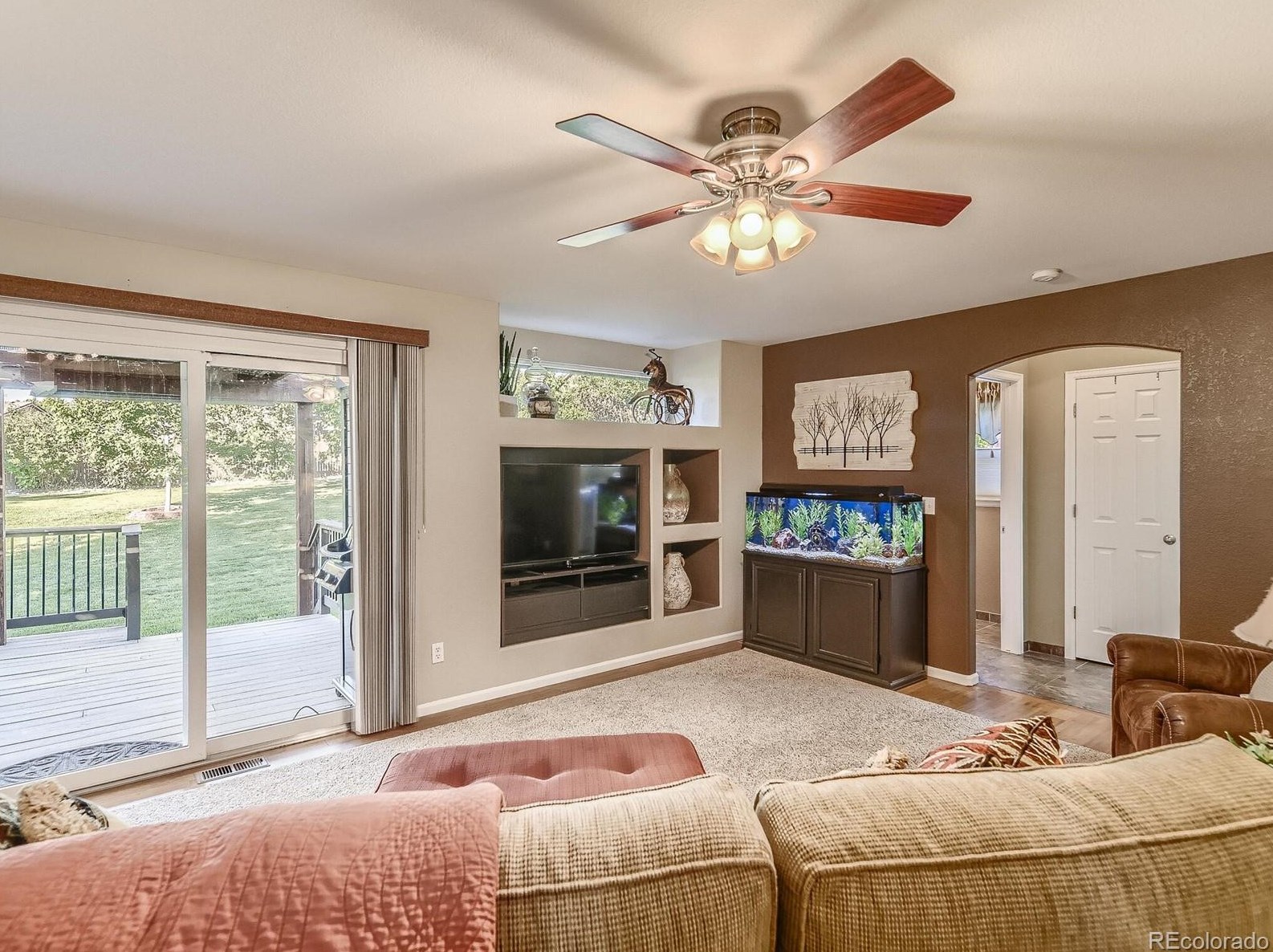 10161 Fawnbrook Ln, Littleton CO 80130-6896 exterior