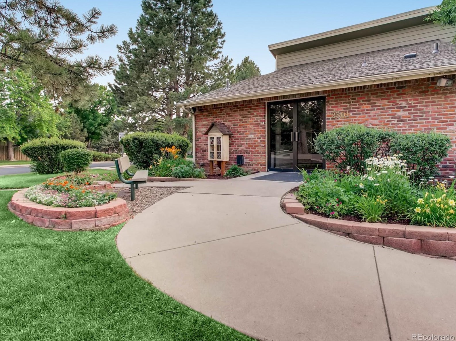 7415 Kendall Blvd, Littleton CO 80128-4680 exterior