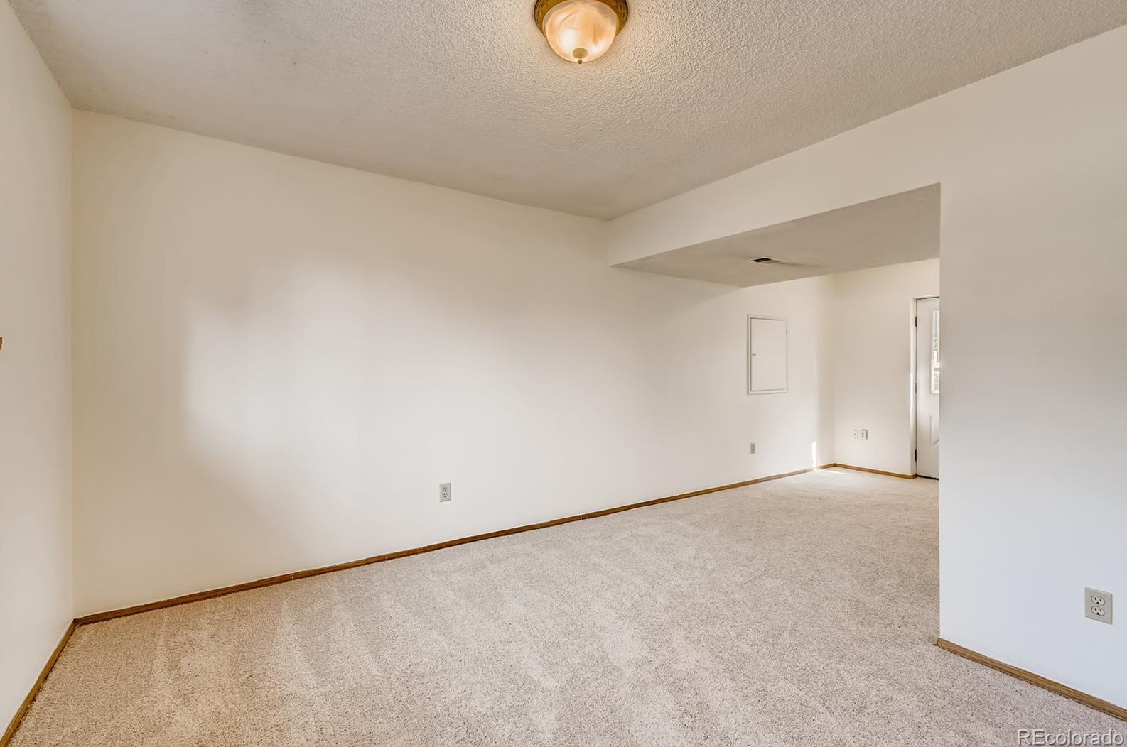 7847 Brk Dr, Littleton CO 80128-6126 exterior