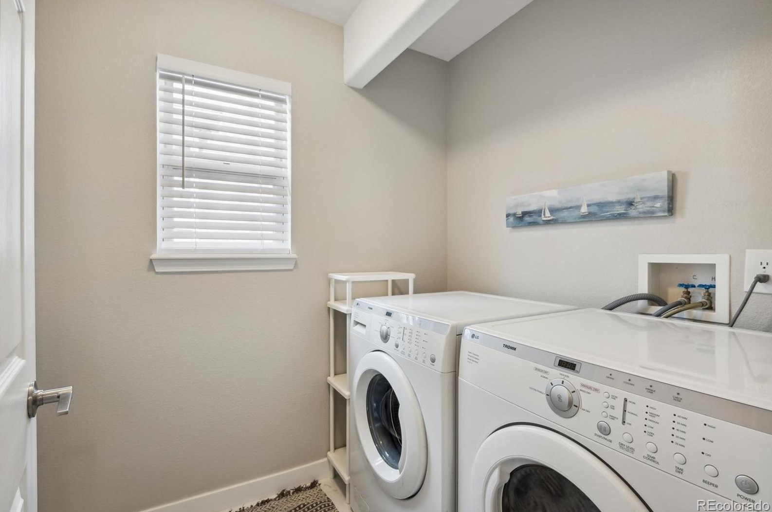 3297 Oak Leaf Pl, Littleton CO  80129-6301 exterior