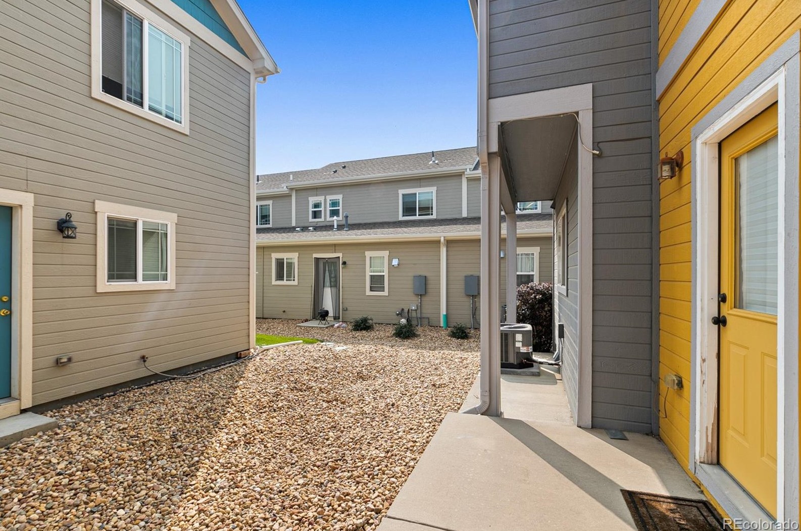 818 Terry St, Longmont CO  80501-6471 exterior