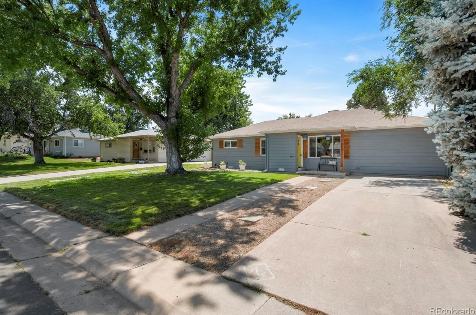 5211 Sherman St, Littleton CO  80121-1029 exterior