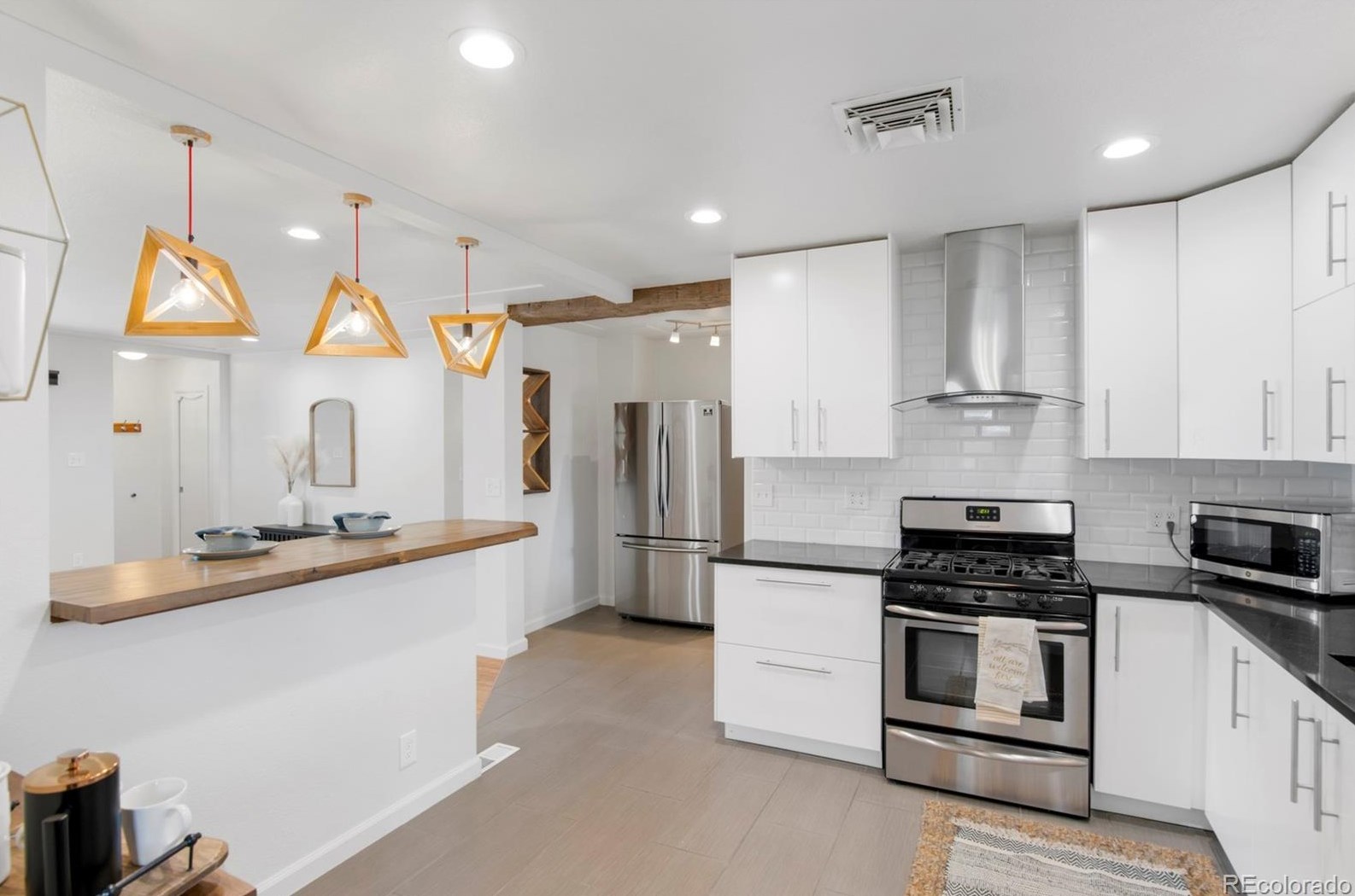 5211 Sherman St, Littleton CO  80121-1029 exterior