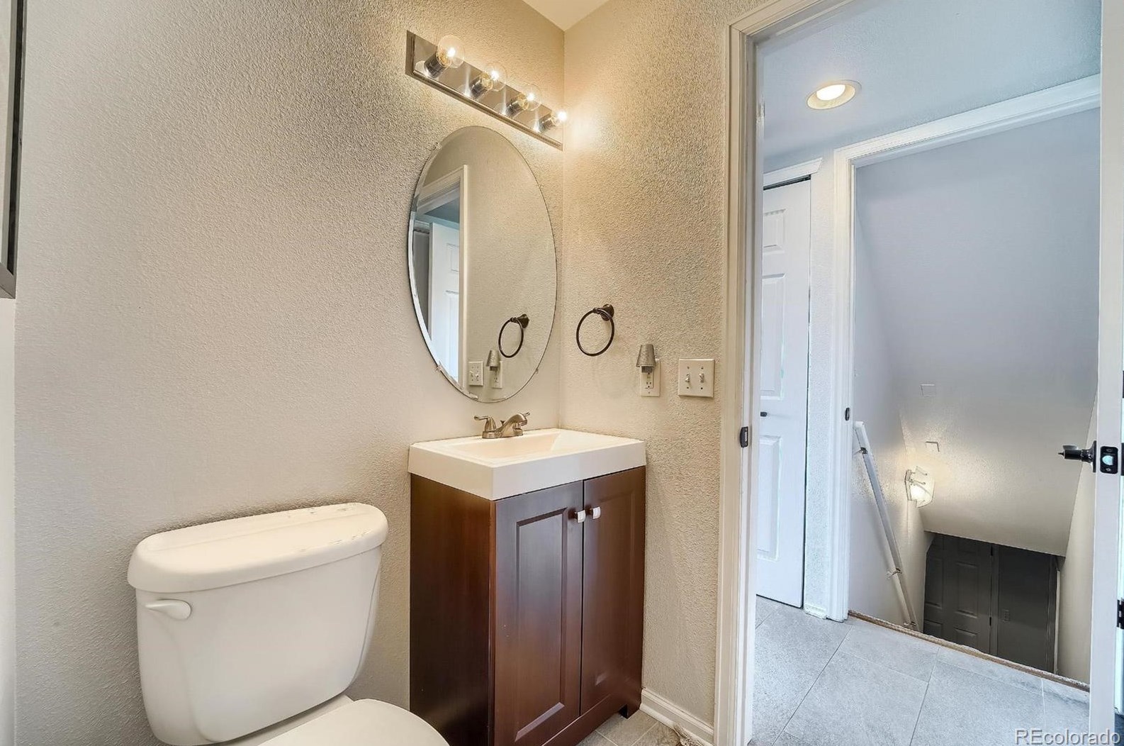 9331 Cv Crk Dr, Littleton CO 80129-6467 exterior