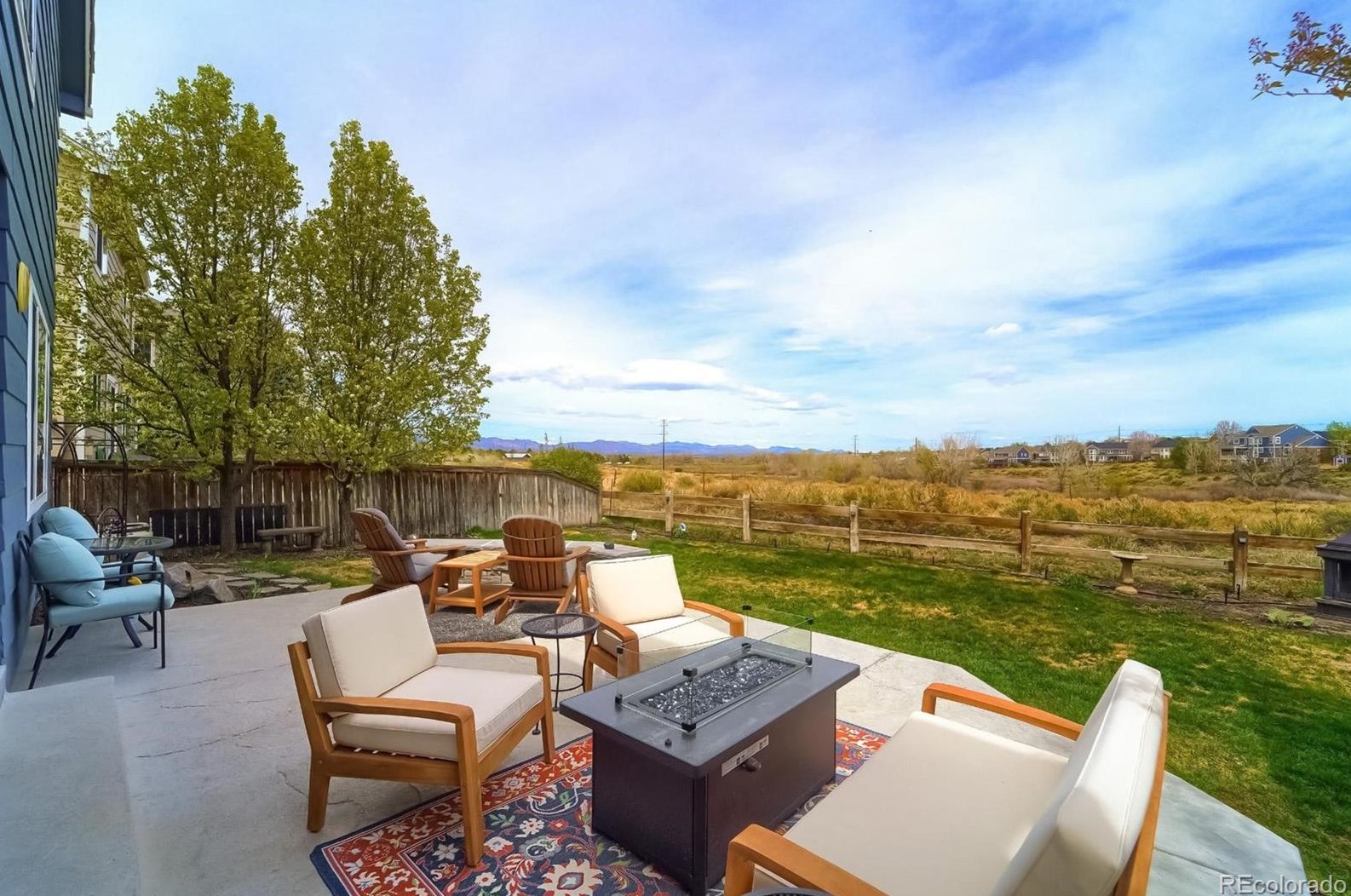 9331 Cv Crk Dr, Littleton CO 80129-6467 exterior