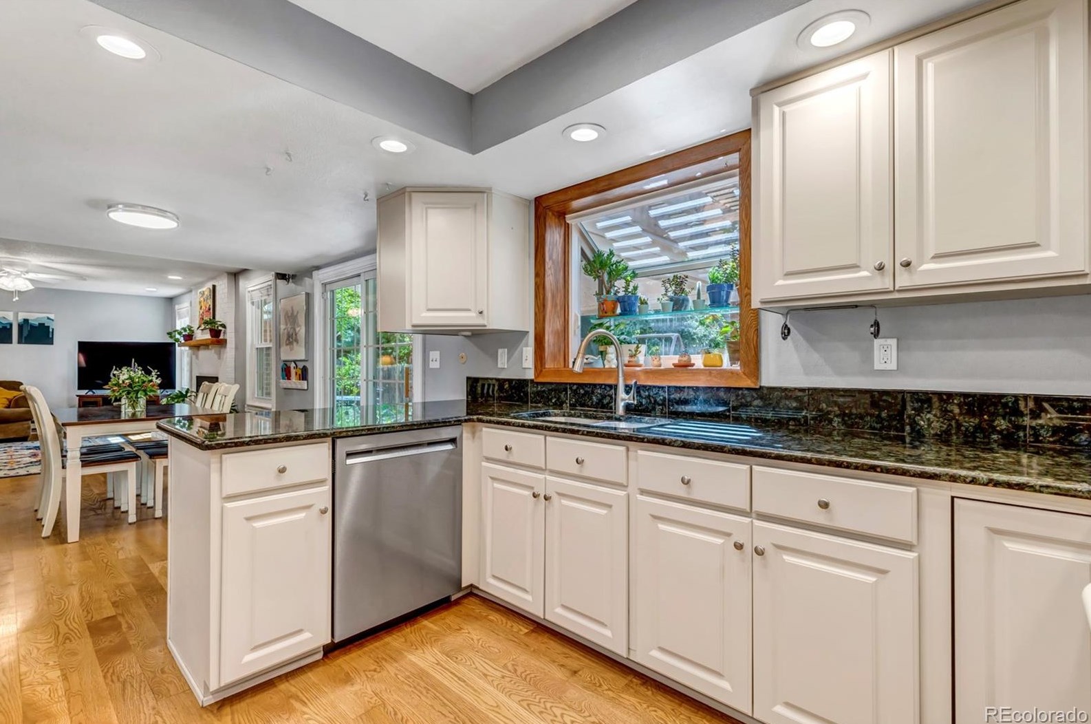 6499 Yukon St, Littleton CO 80128-6144 exterior