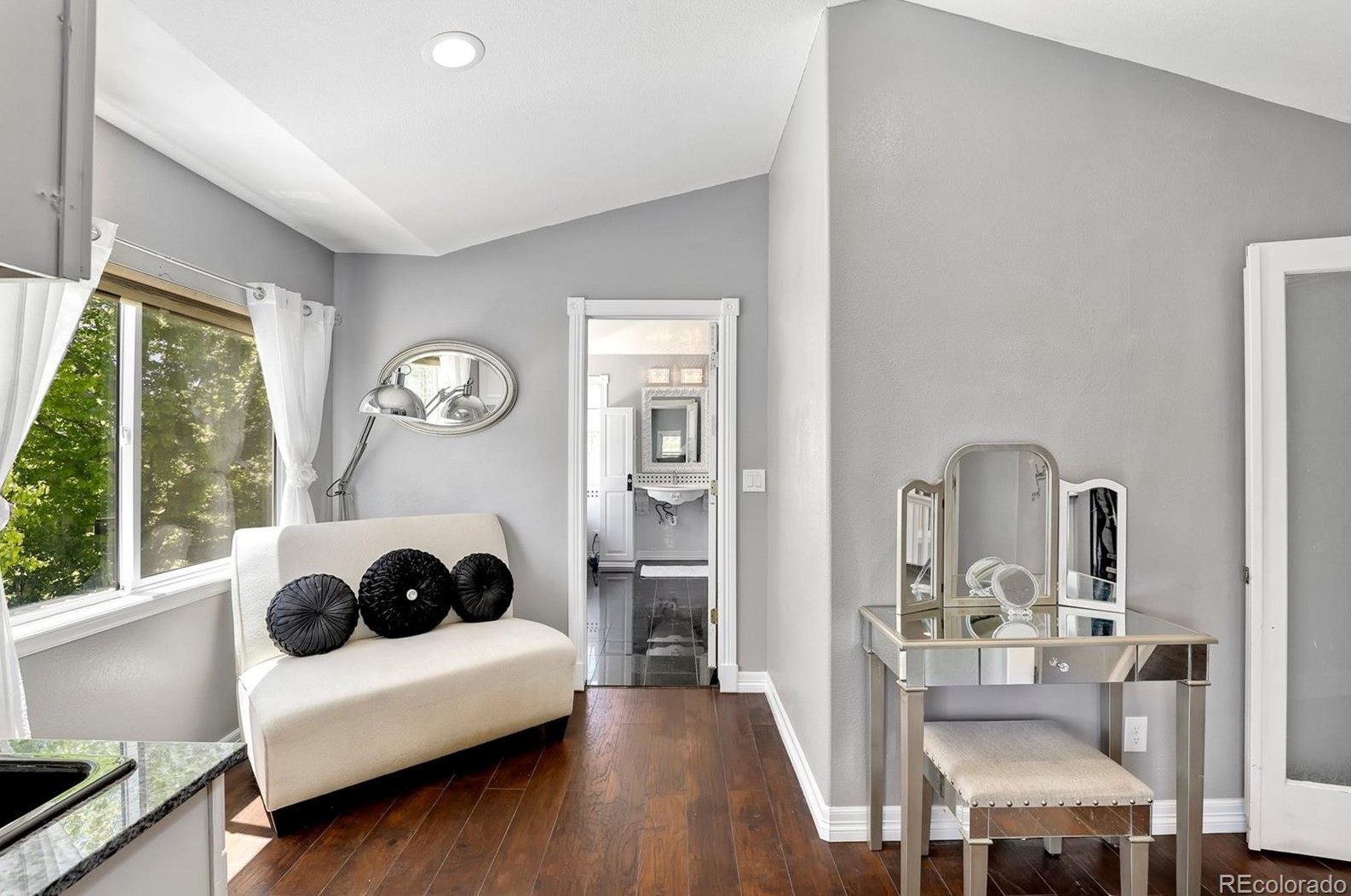 5620 Fenton St, Littleton CO 80123-6879 exterior