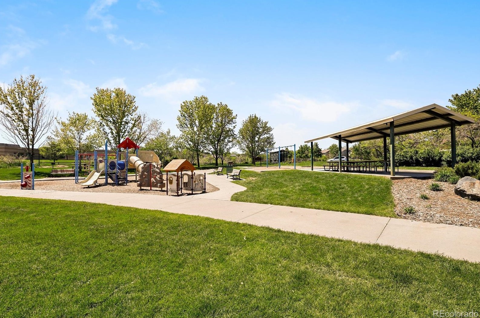 5620 Fenton St, Littleton CO 80123-6879 exterior