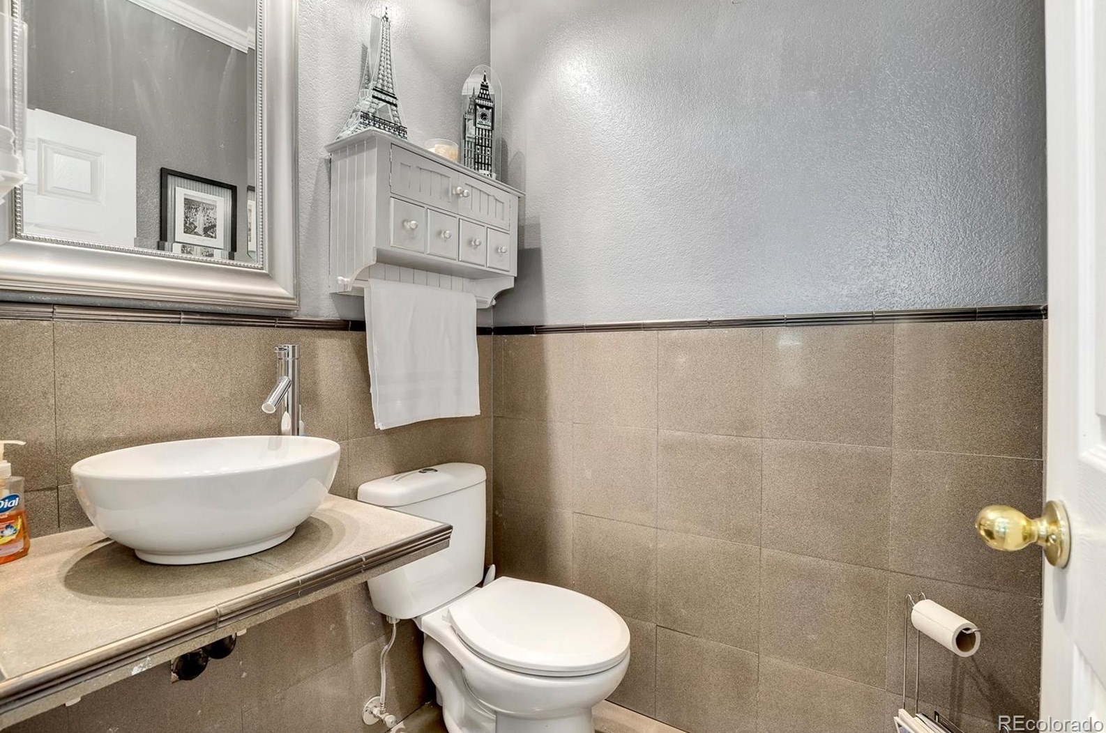 5620 Fenton St, Littleton CO 80123-6879 exterior