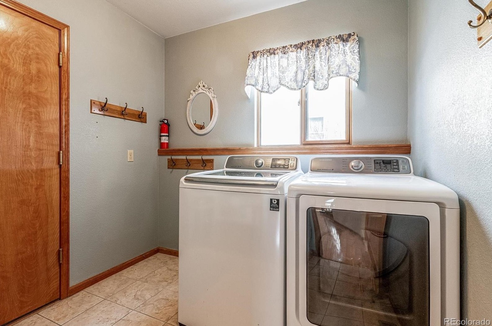 6042 Alkire Ct, Arvada CO  80004-3970 exterior