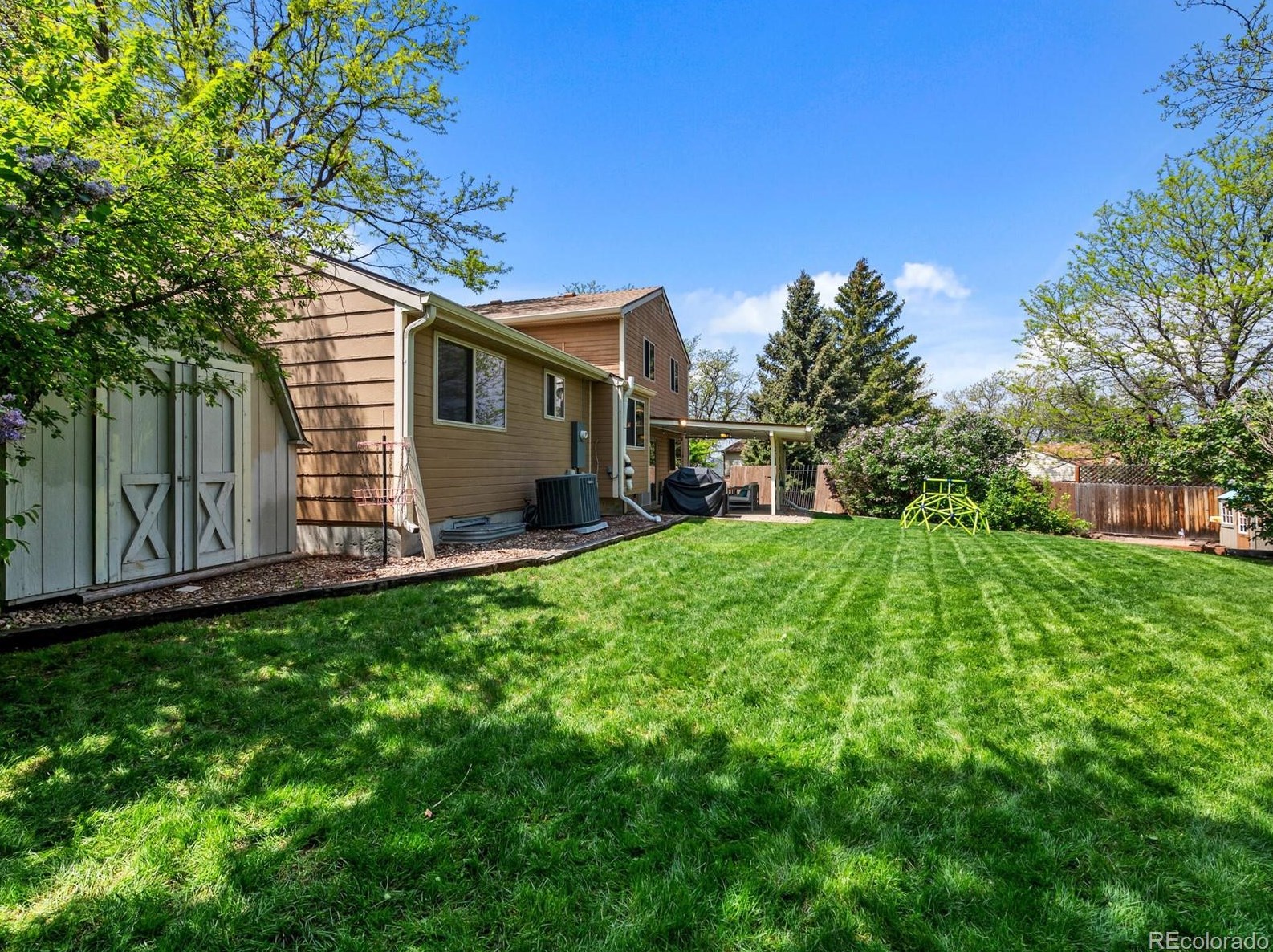 1189 Long Pl, Littleton CO 80122-3020 exterior