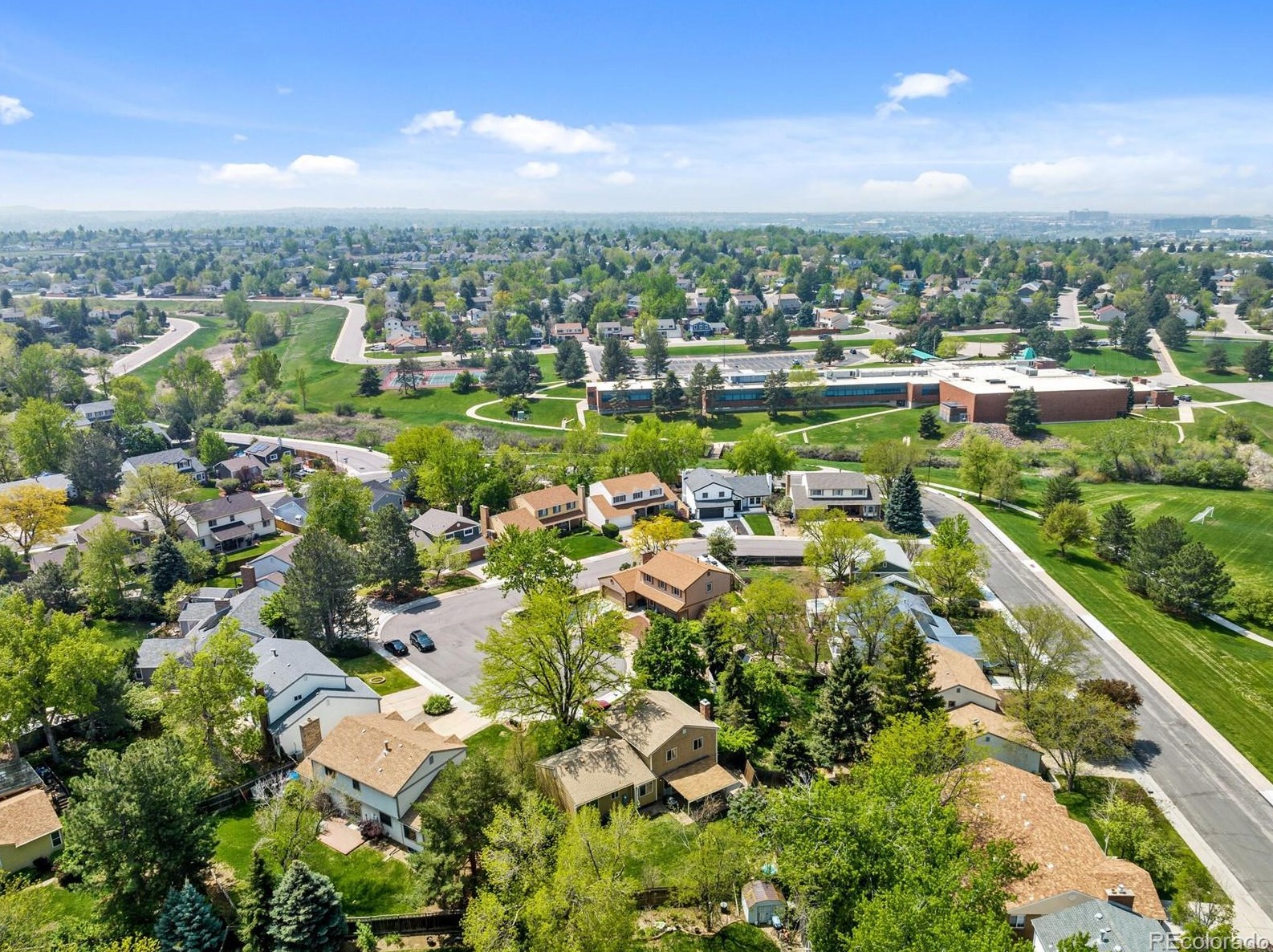 1189 Long Pl, Littleton CO 80122-3020 exterior