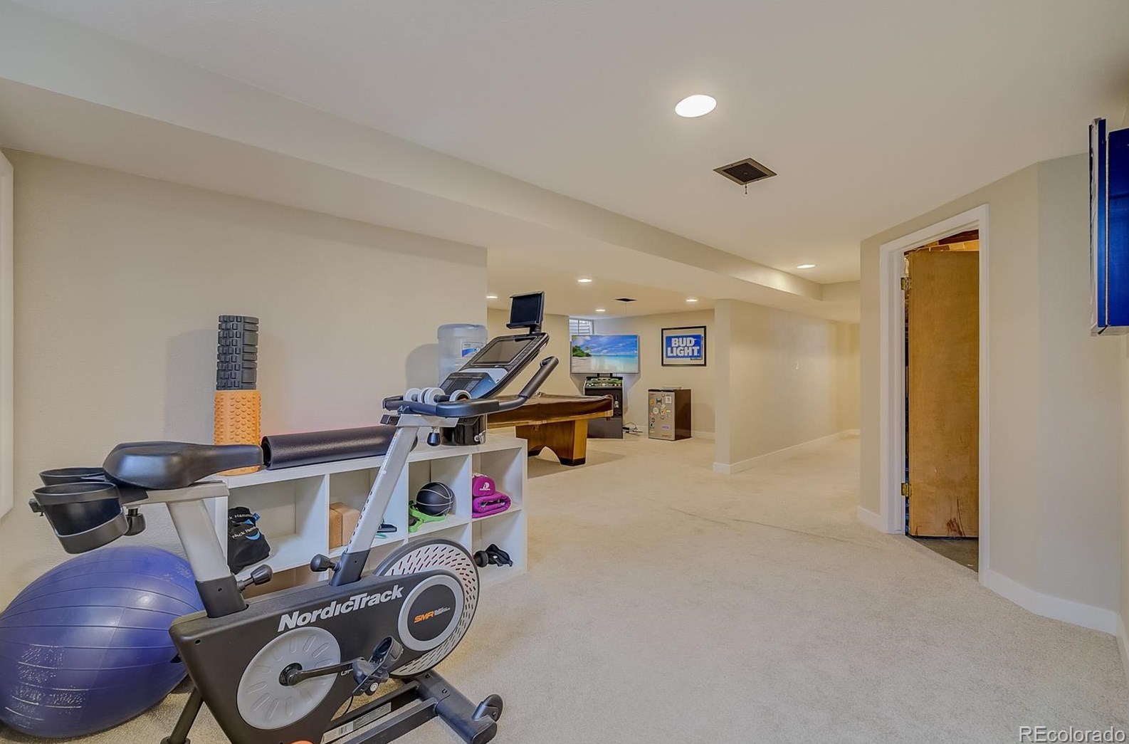 5401 Hickory St, Littleton CO  80120-1424 exterior