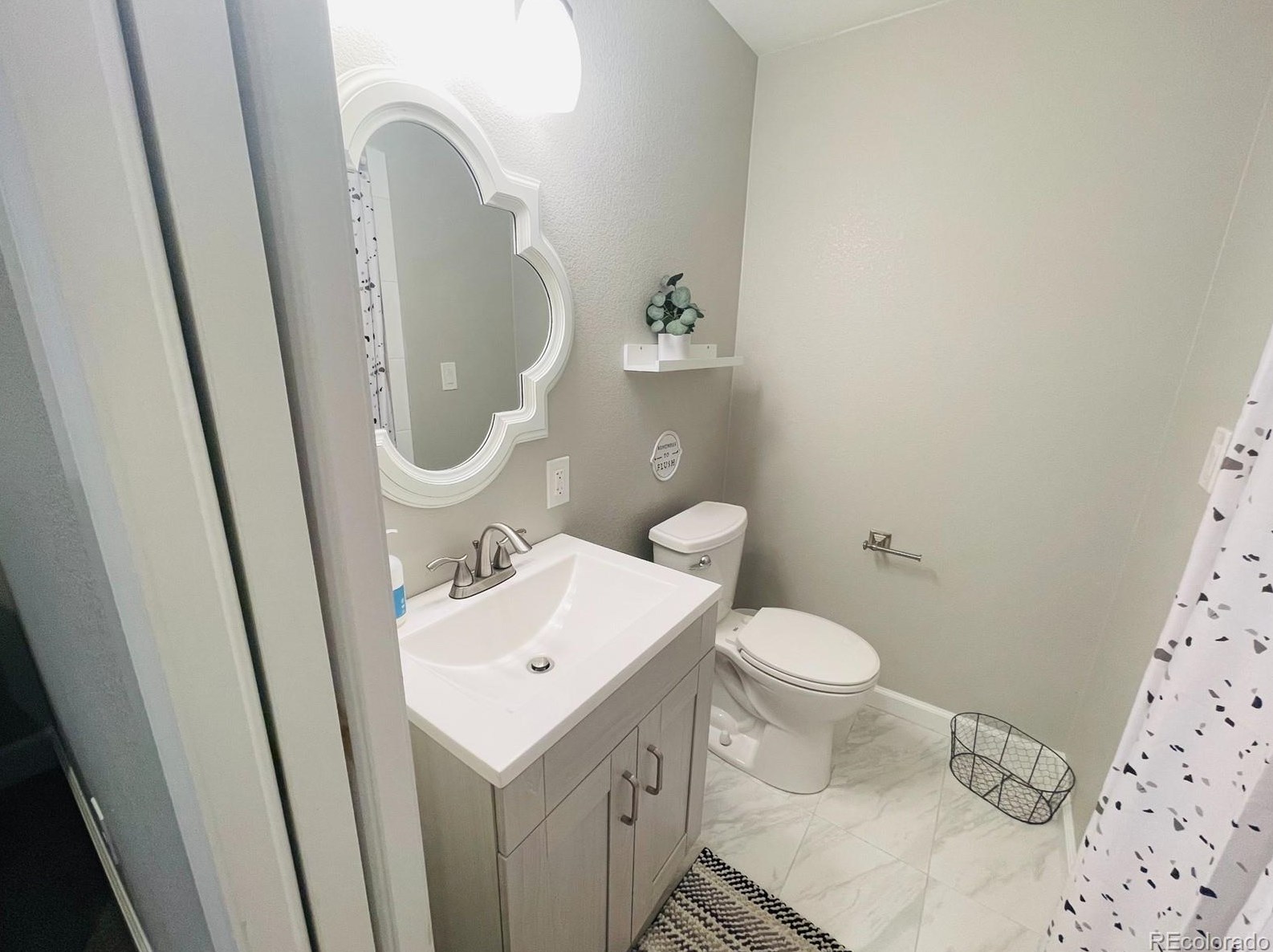 6635 Berry Ave, Littleton CO 80123-0820 exterior