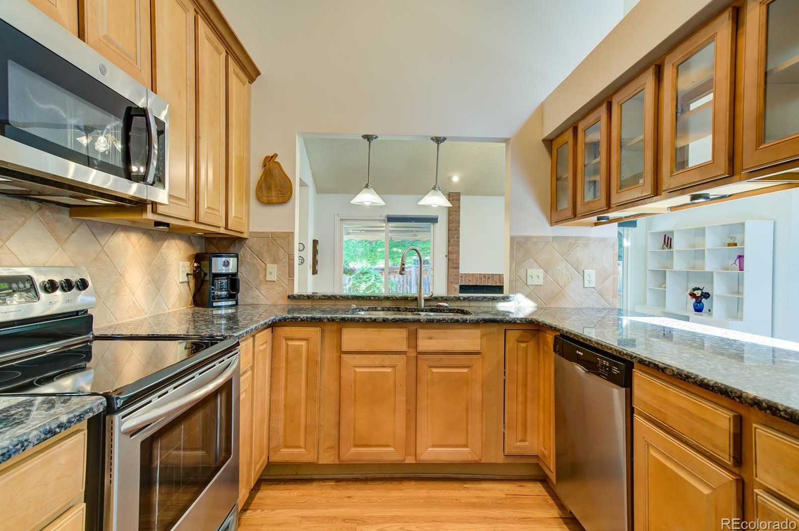 6319 Harrison Way, Littleton CO 80122-2262 exterior