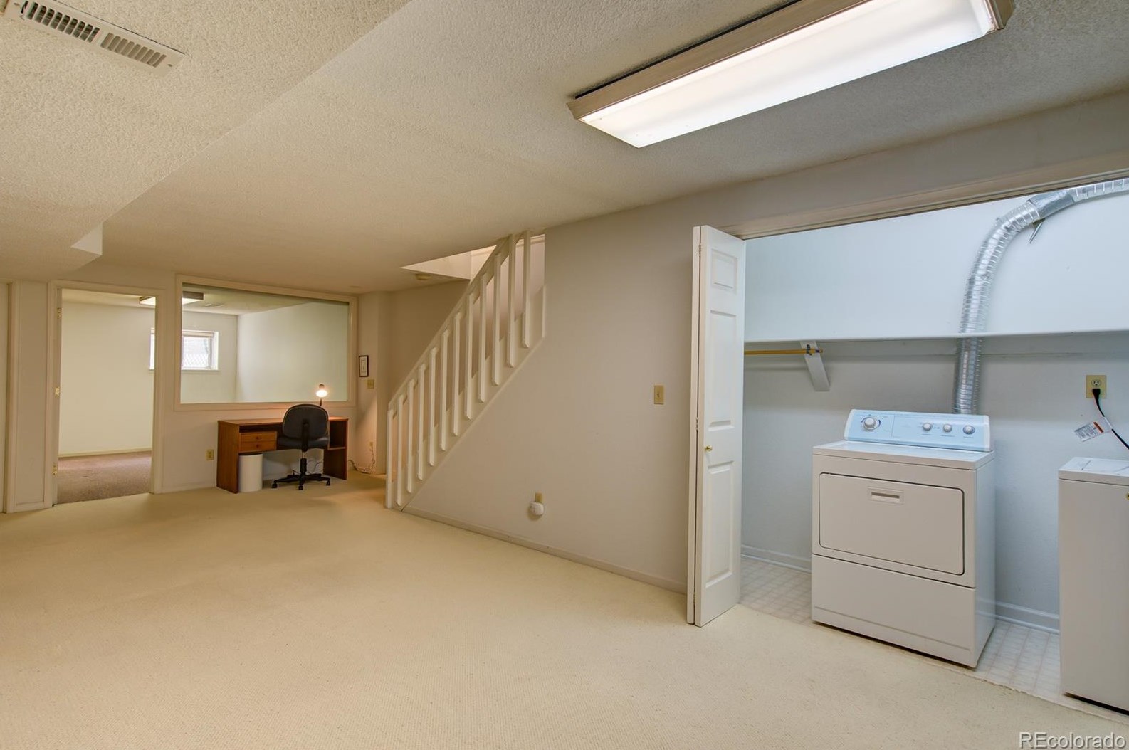 6319 Harrison Way, Littleton CO 80122-2262 exterior