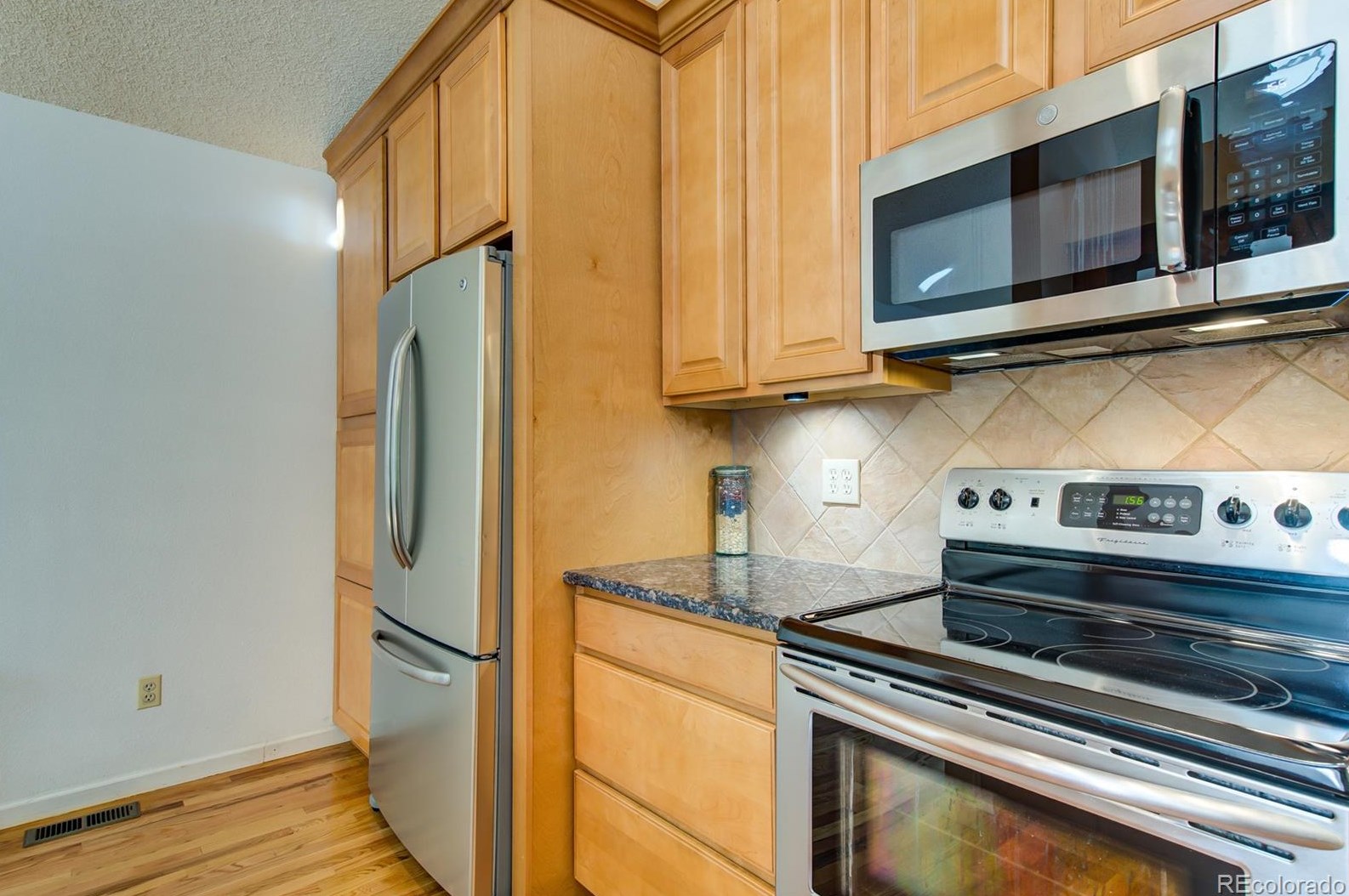 6319 Harrison Way, Littleton CO 80122-2262 exterior