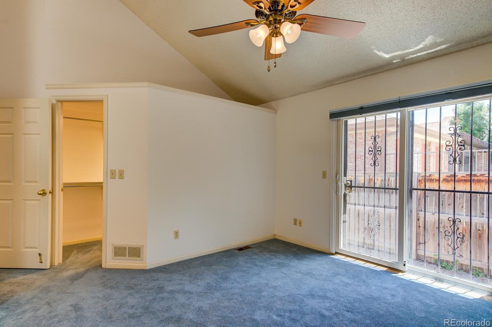 6319 Harrison Way, Littleton CO 80122-2262 exterior