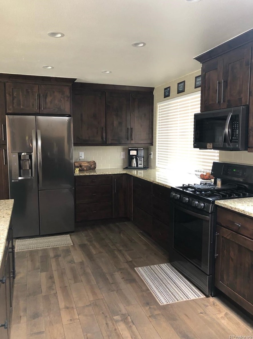 6524 Welch St, Arvada CO  80004-2221 exterior
