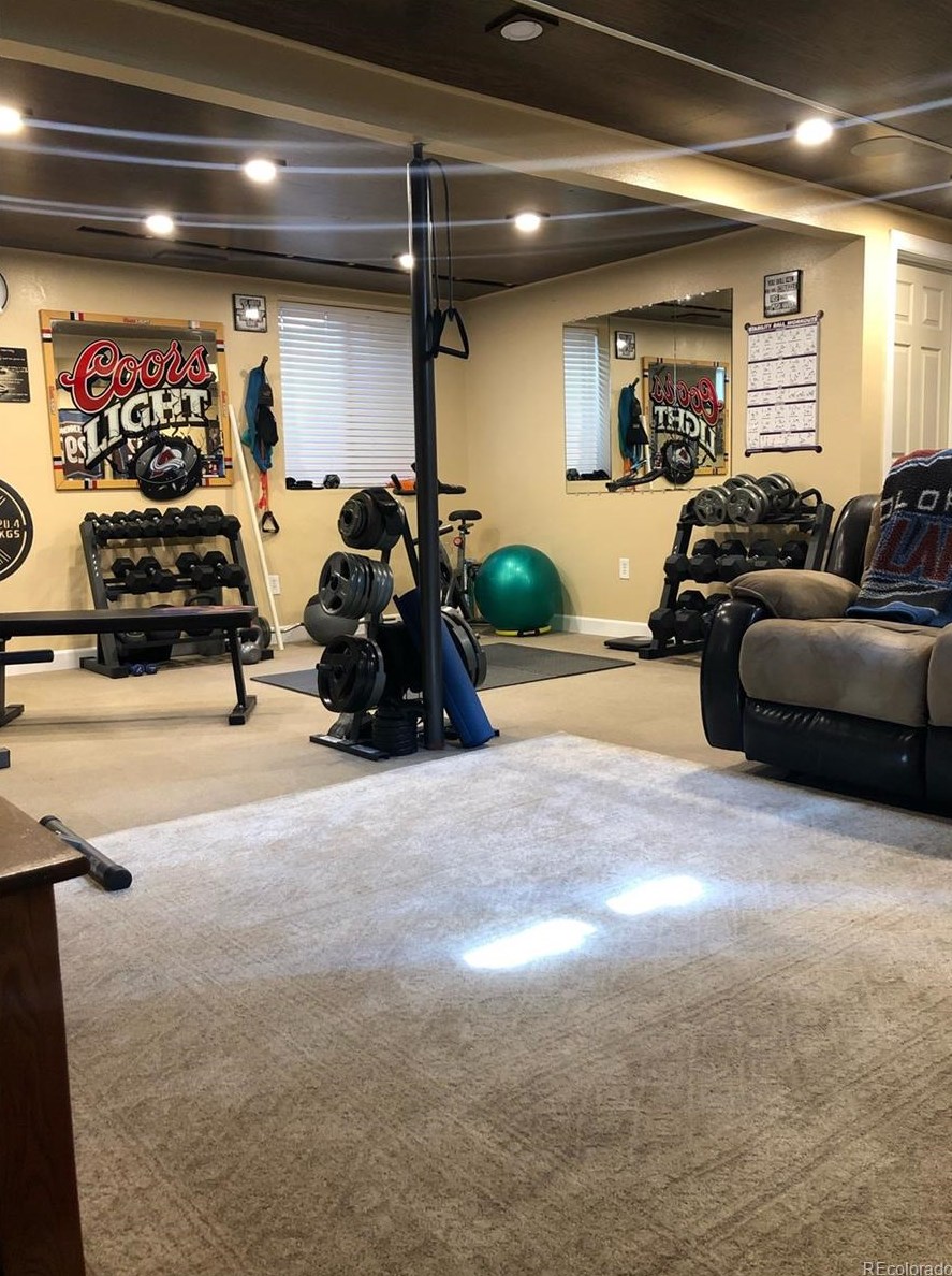 6524 Welch St, Arvada CO  80004-2221 exterior