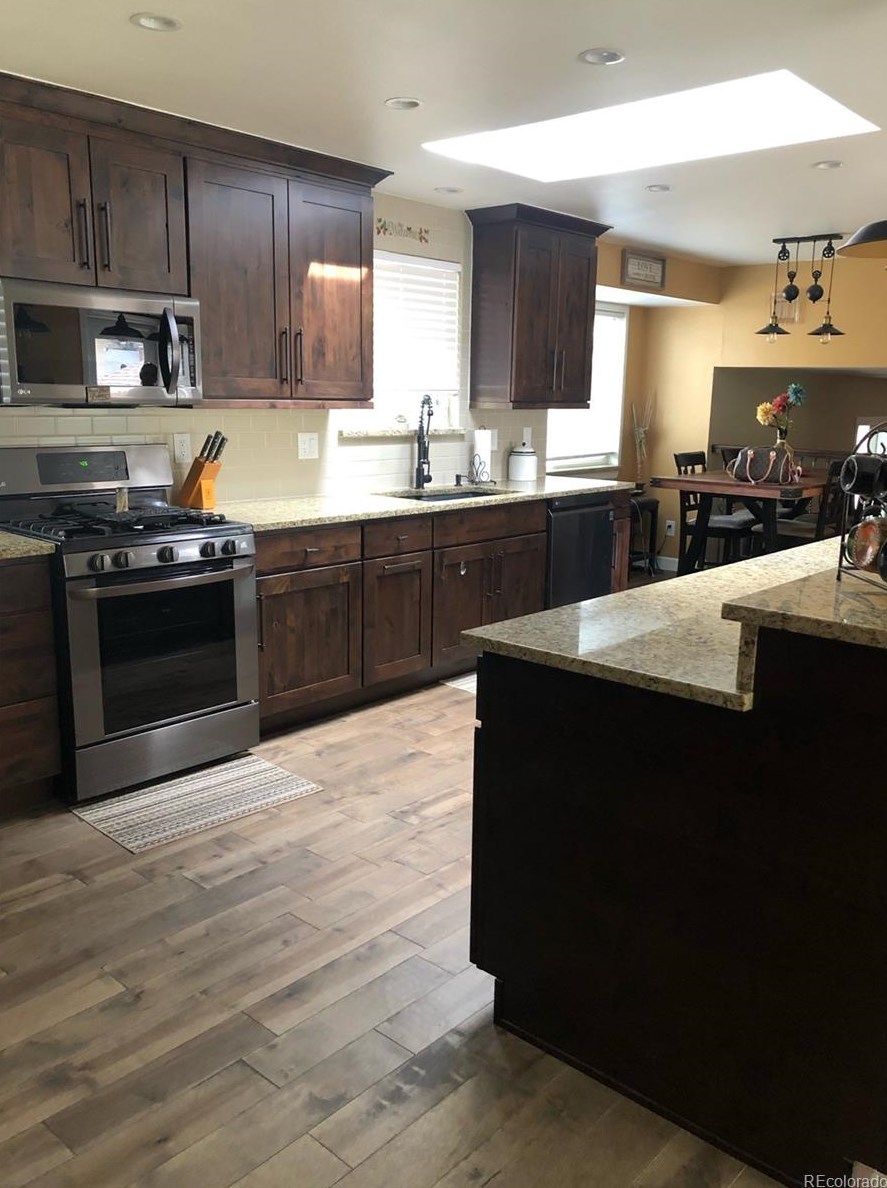 6524 Welch St, Arvada CO  80004-2220 exterior