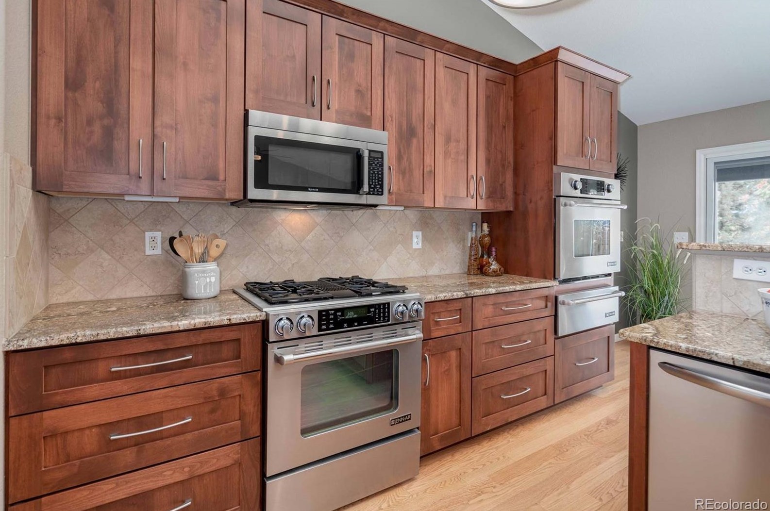 5373 Parfet St, Arvada CO  80002-4948 exterior