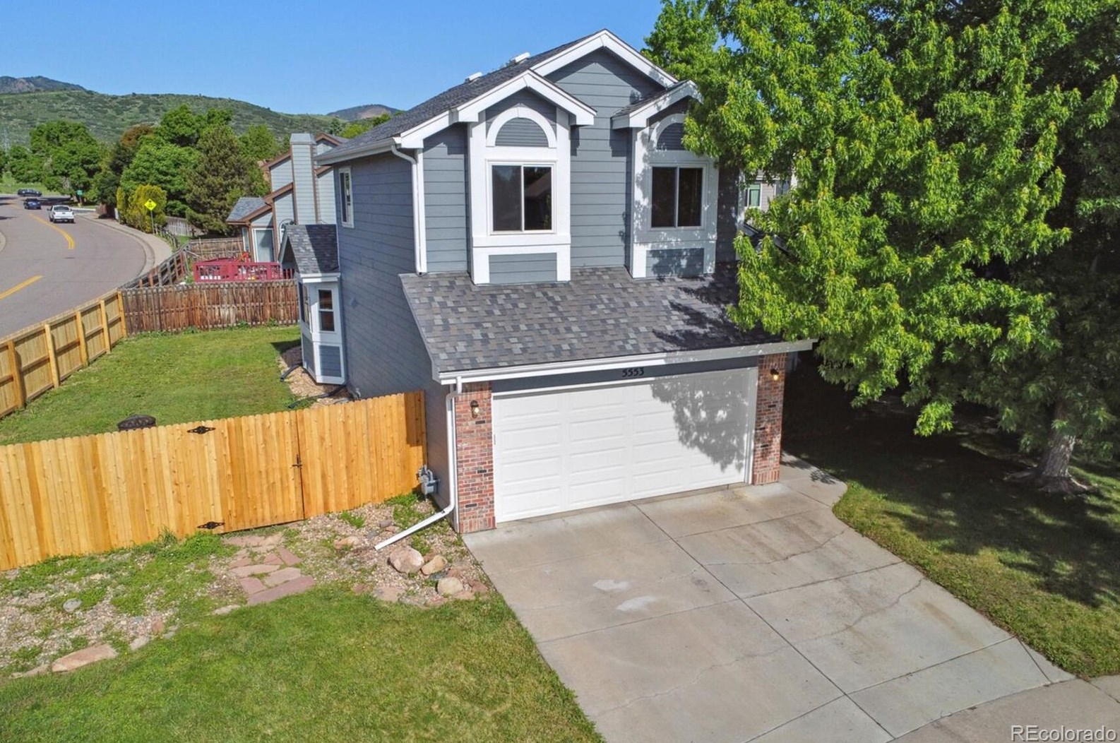 5553 Yank Ct, Littleton CO 80127-2185 exterior