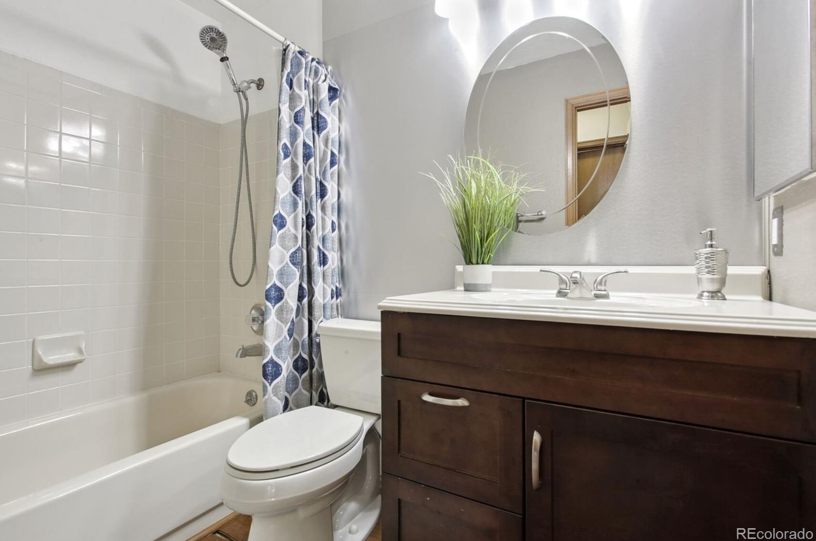 5553 Yank Ct, Littleton CO 80127-2185 exterior