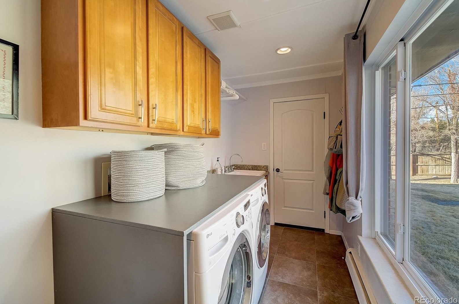 5900 Race St, Littleton CO 80121-2652 exterior