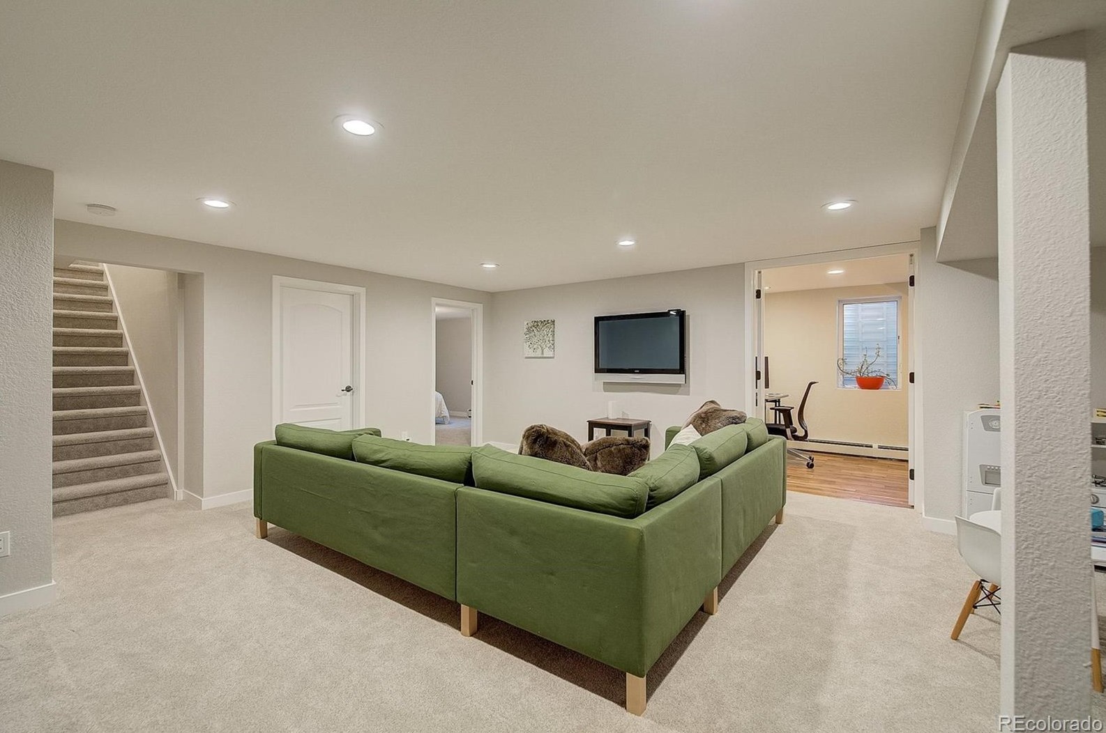 5900 Race St, Littleton CO 80121-2652 exterior