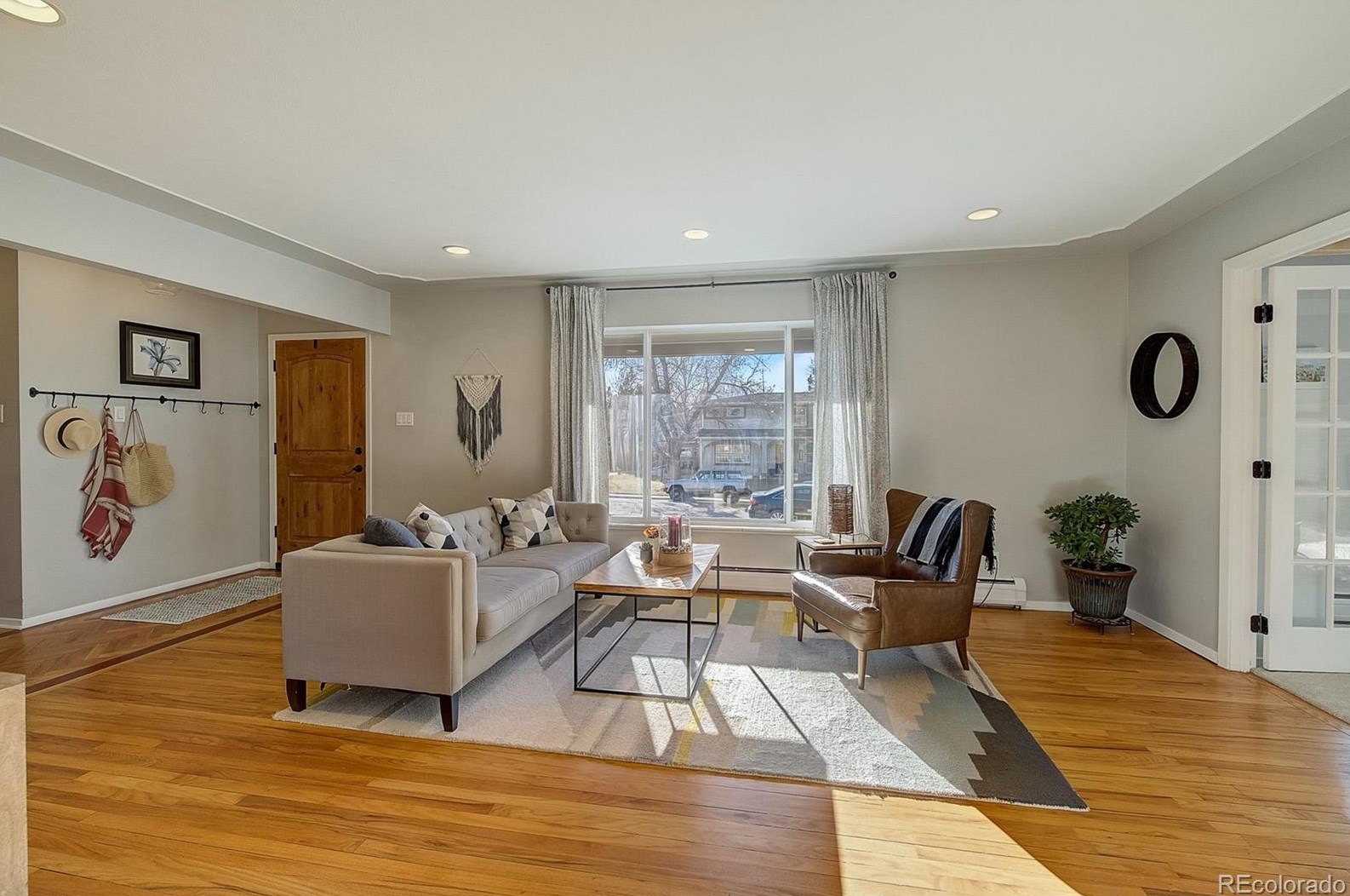 5900 Race St, Littleton CO 80121-2652 exterior