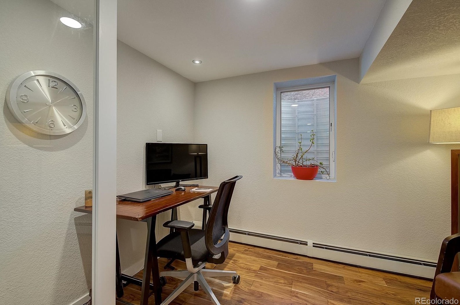 5900 Race St, Littleton CO 80121-2652 exterior