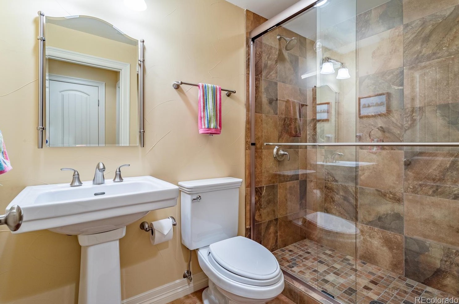 41 Fairway Ln, Littleton CO 80123-6648 exterior