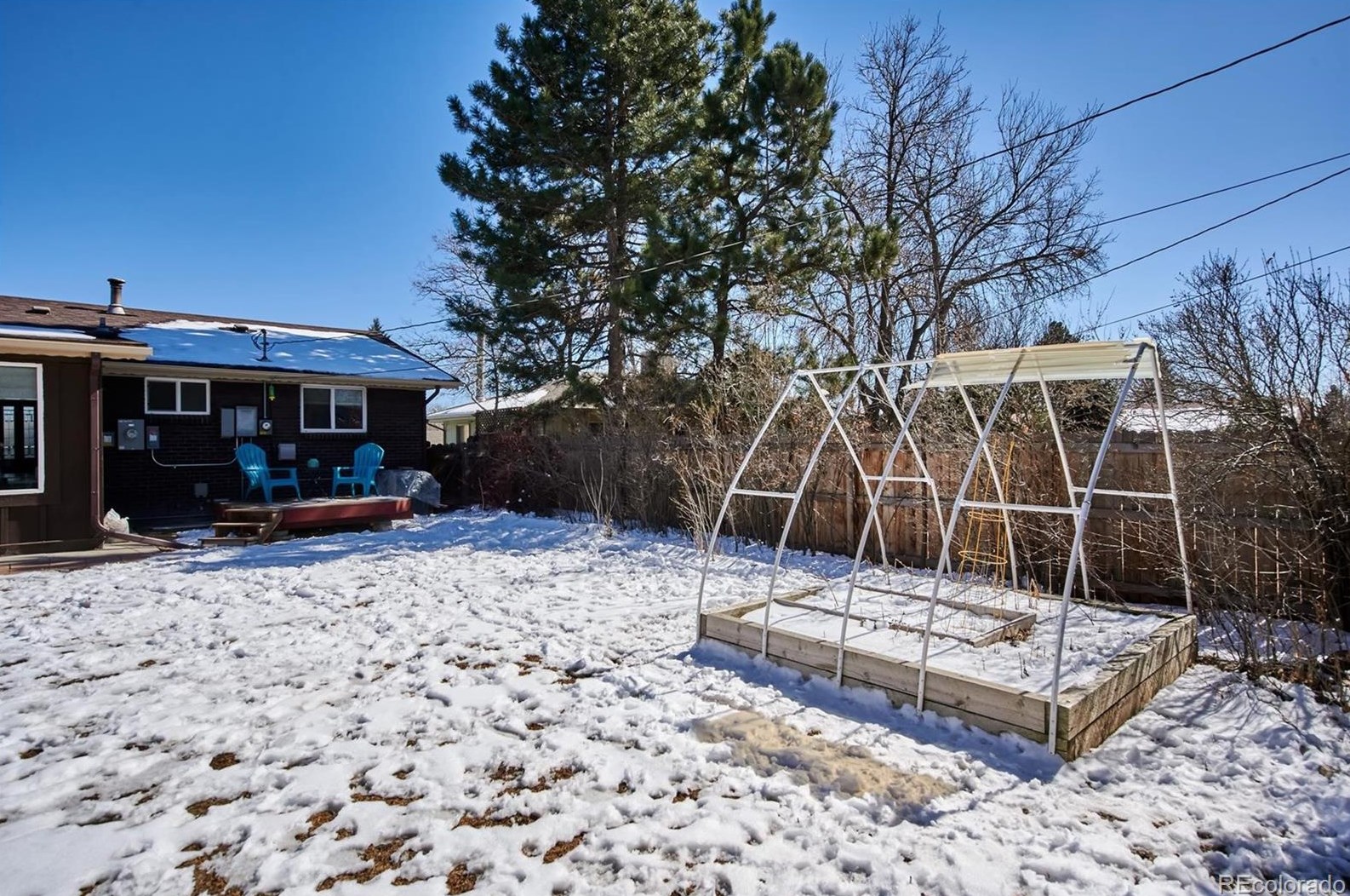 5303 Arbutus St, Arvada CO  80002-1724 exterior