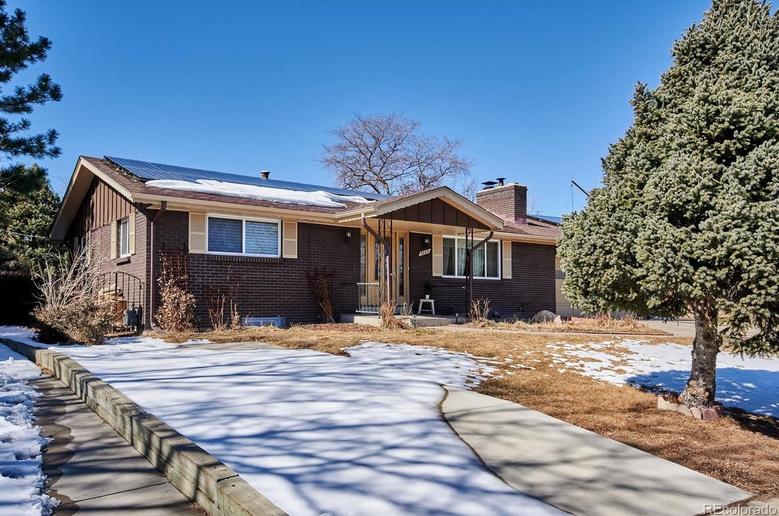 5303 Arbutus St, Arvada CO  80002-1723 exterior