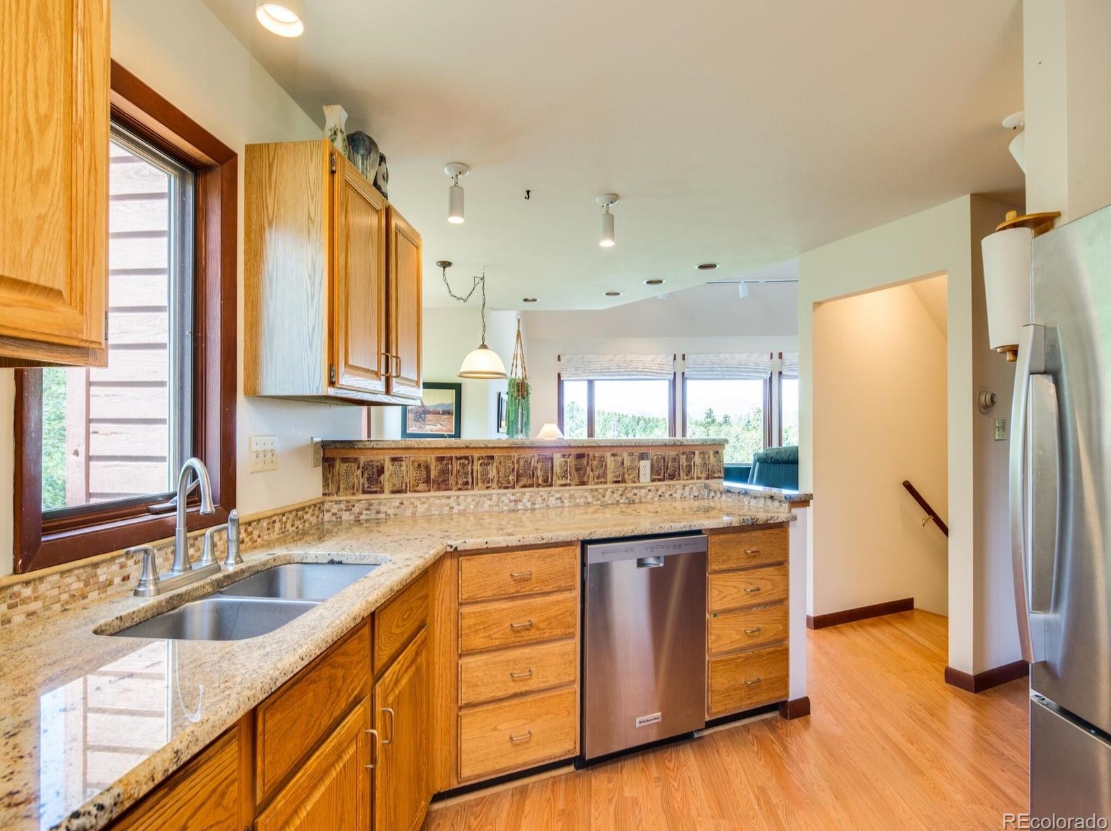 68 Athena Rd, Arvada CO  80422-4019 exterior