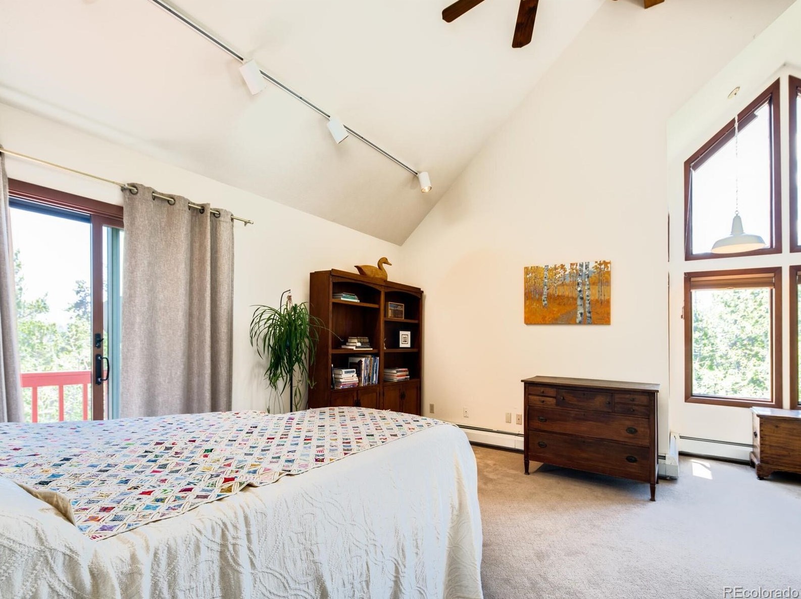 68 Athena Rd, Arvada CO  80422-4019 exterior