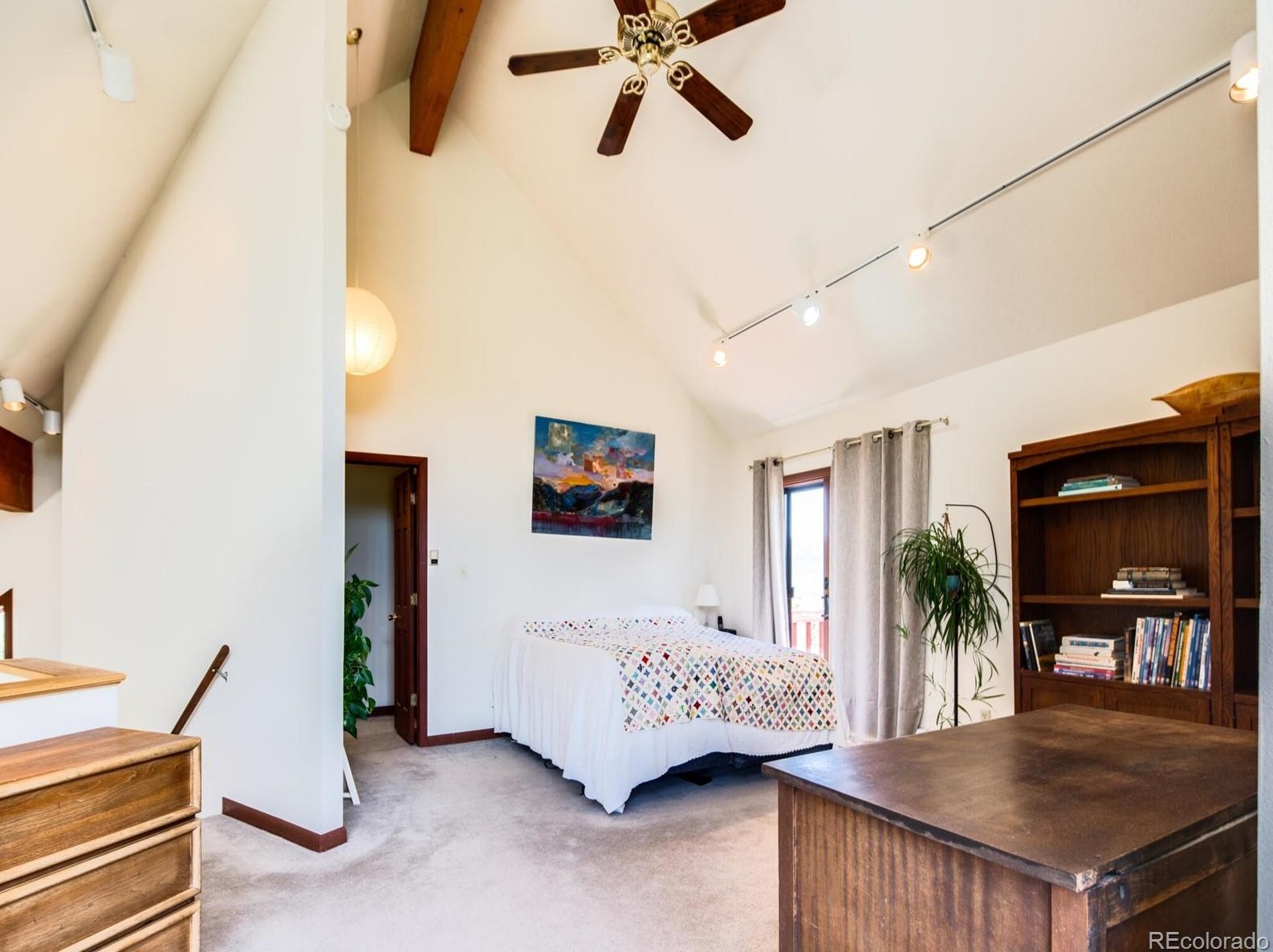 68 Athena Rd, Arvada CO  80422-4019 exterior