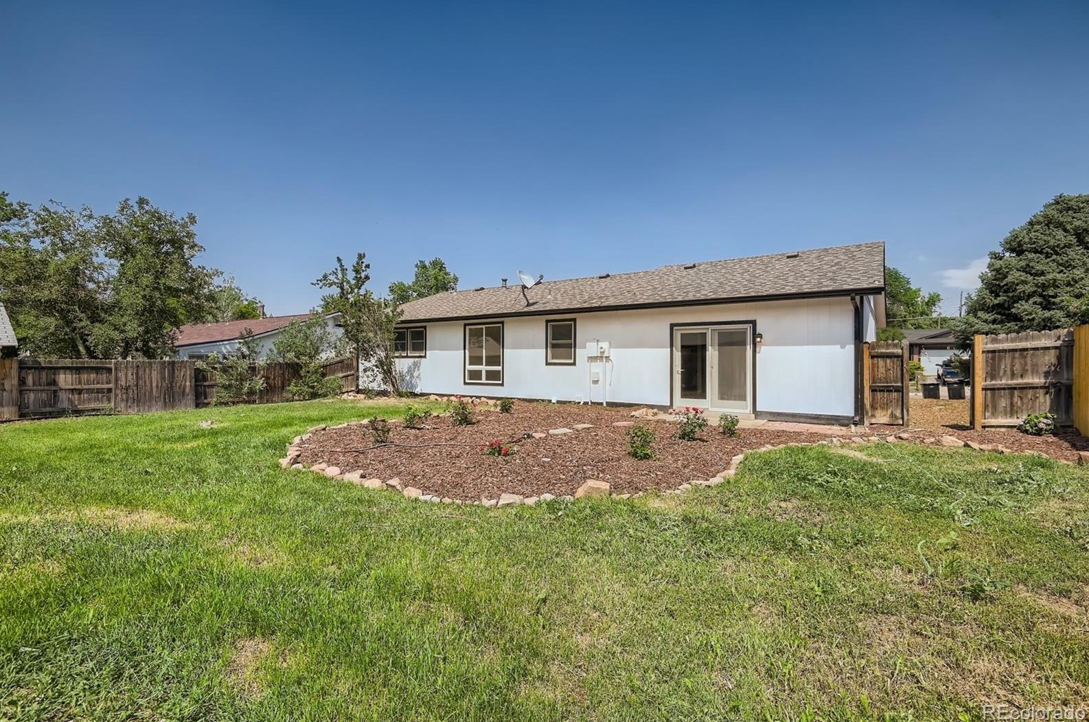 6689 Ingalls St, Arvada CO  80003-4132 exterior