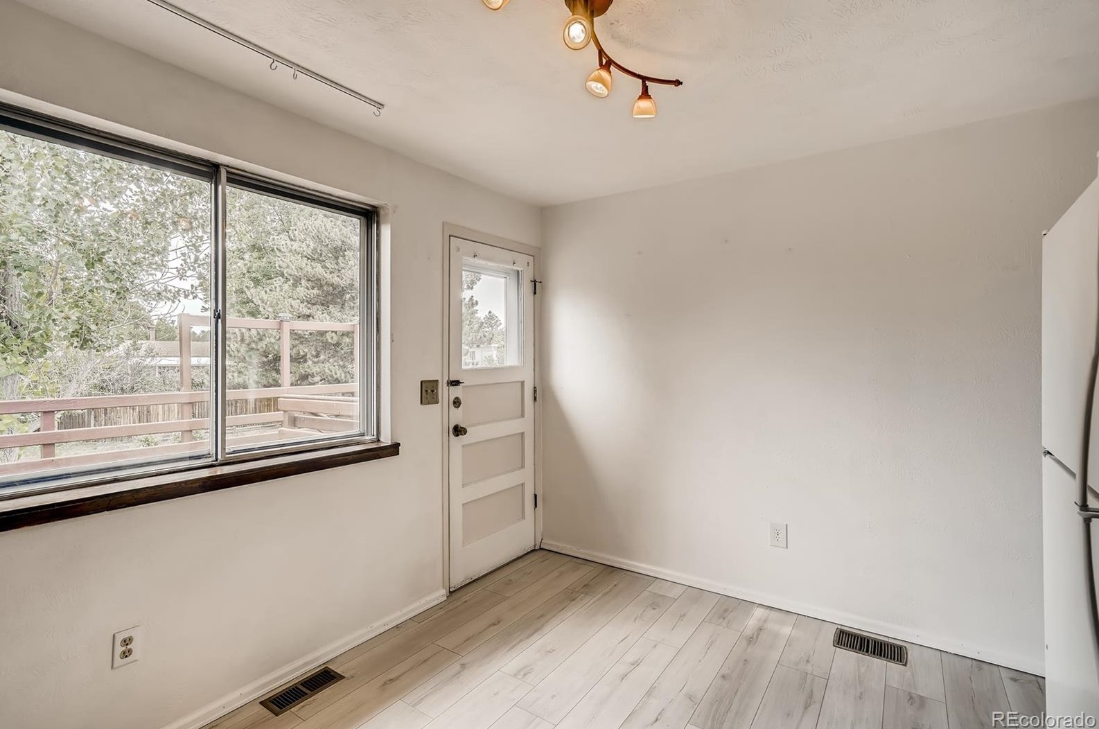 7161 Van Gordon St, Arvada CO  80004-1266 exterior